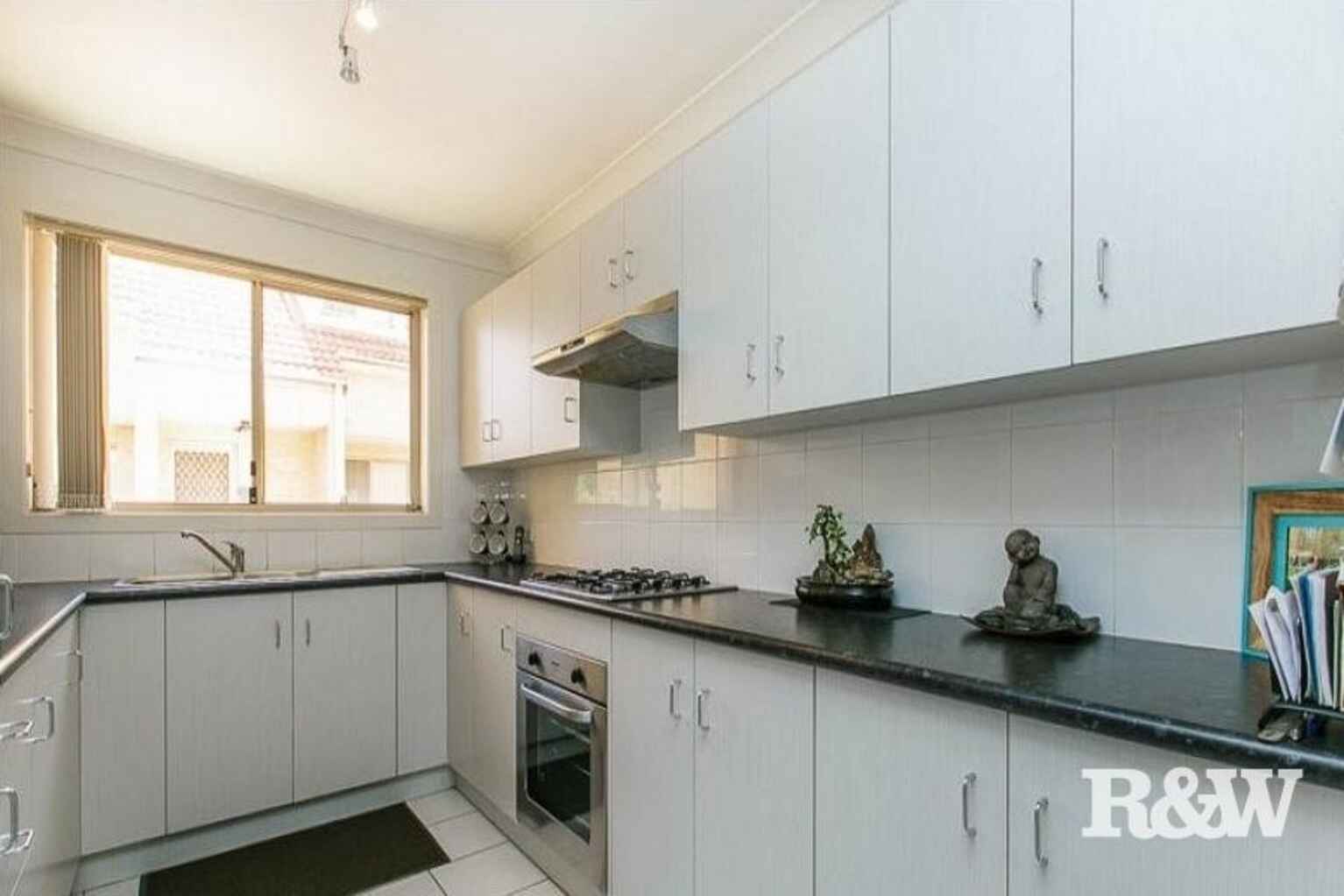 3/20 John Street St Marys