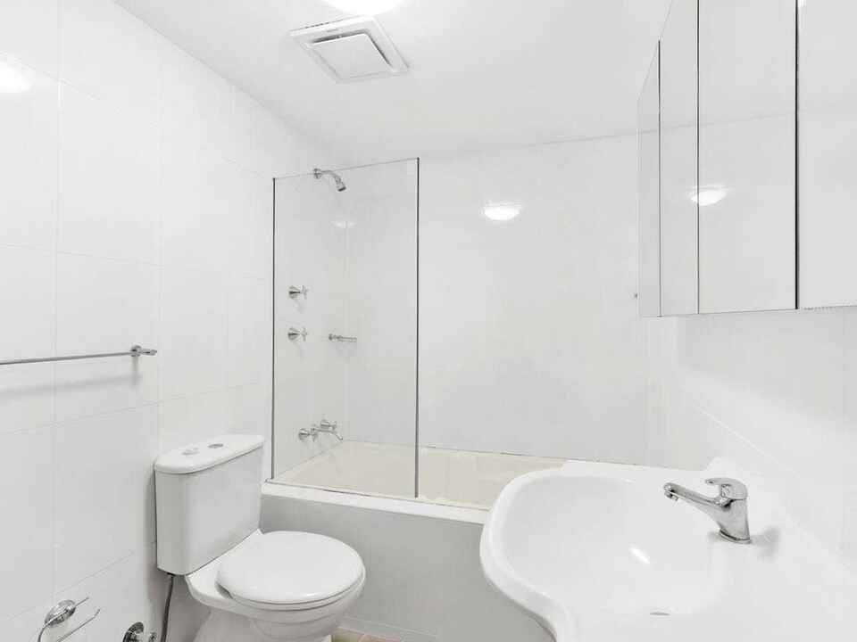 4/233 Cope Street Waterloo