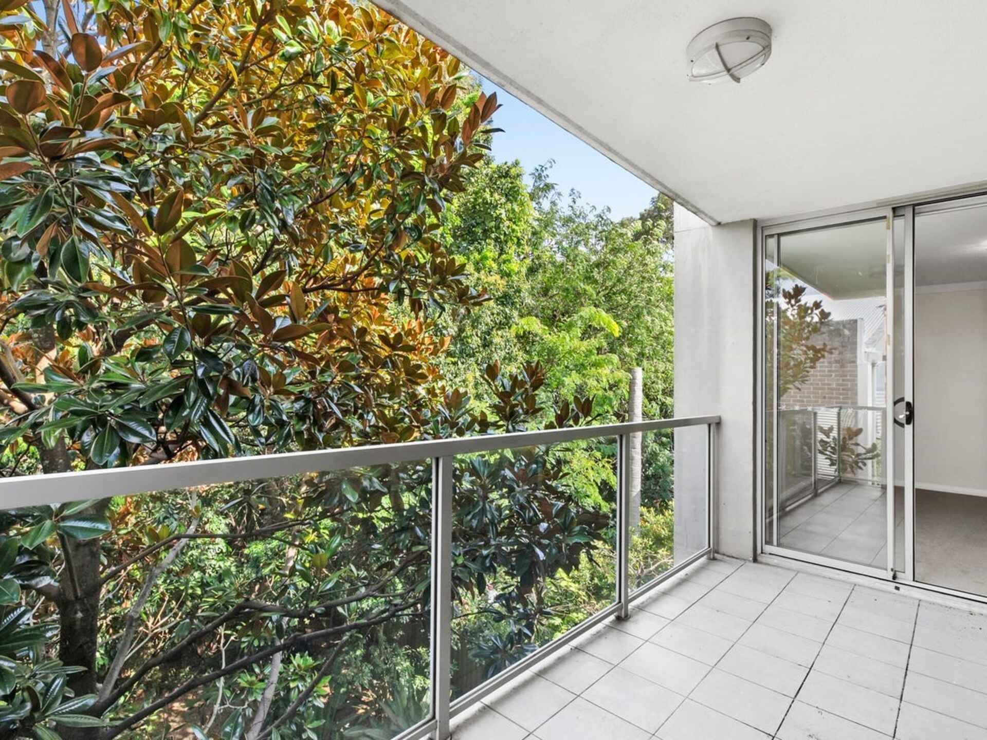 4/233 Cope Street Waterloo