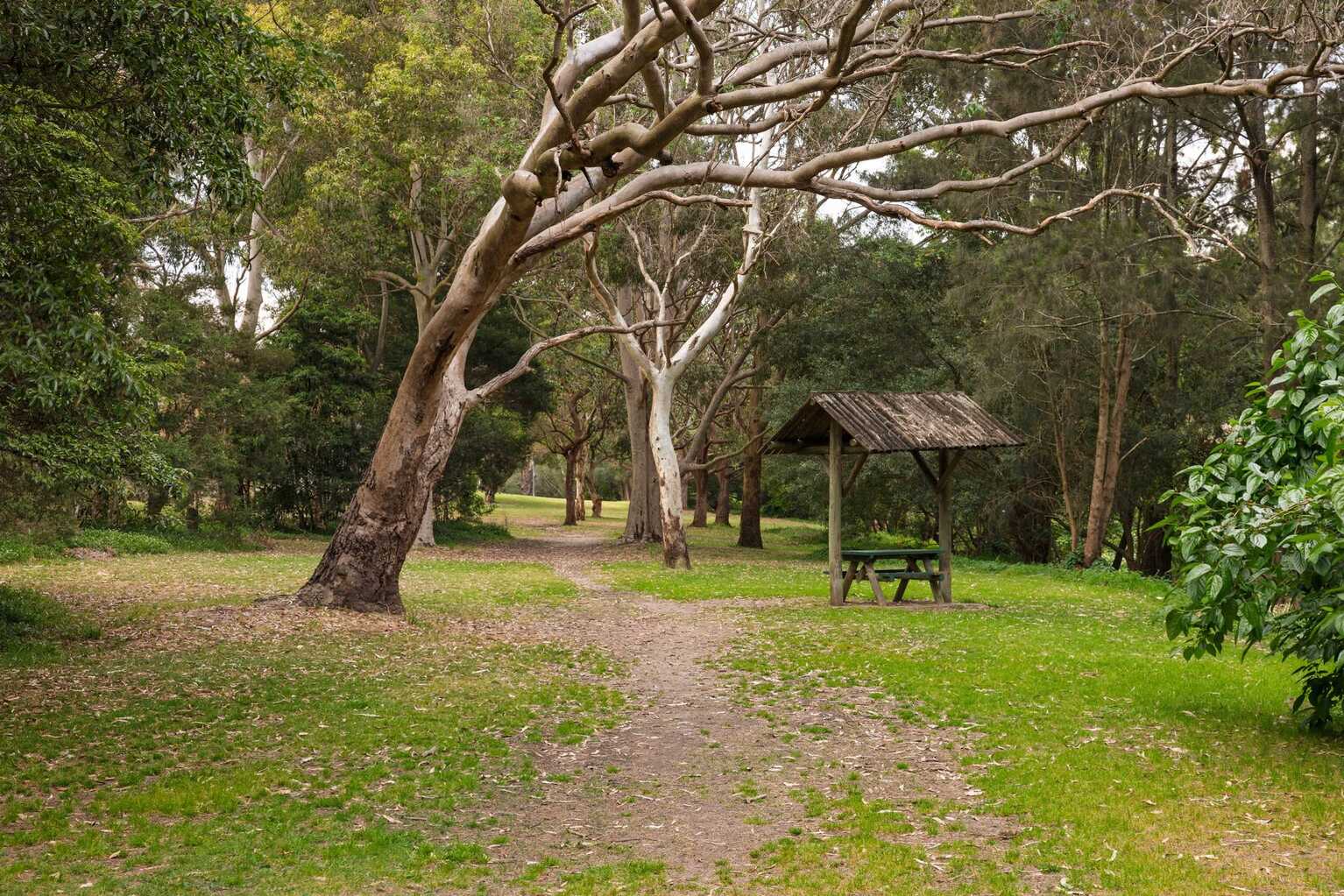 24/25 The Glen Road Bardwell Valley 24/25 The Glen Road Bardwell Valley