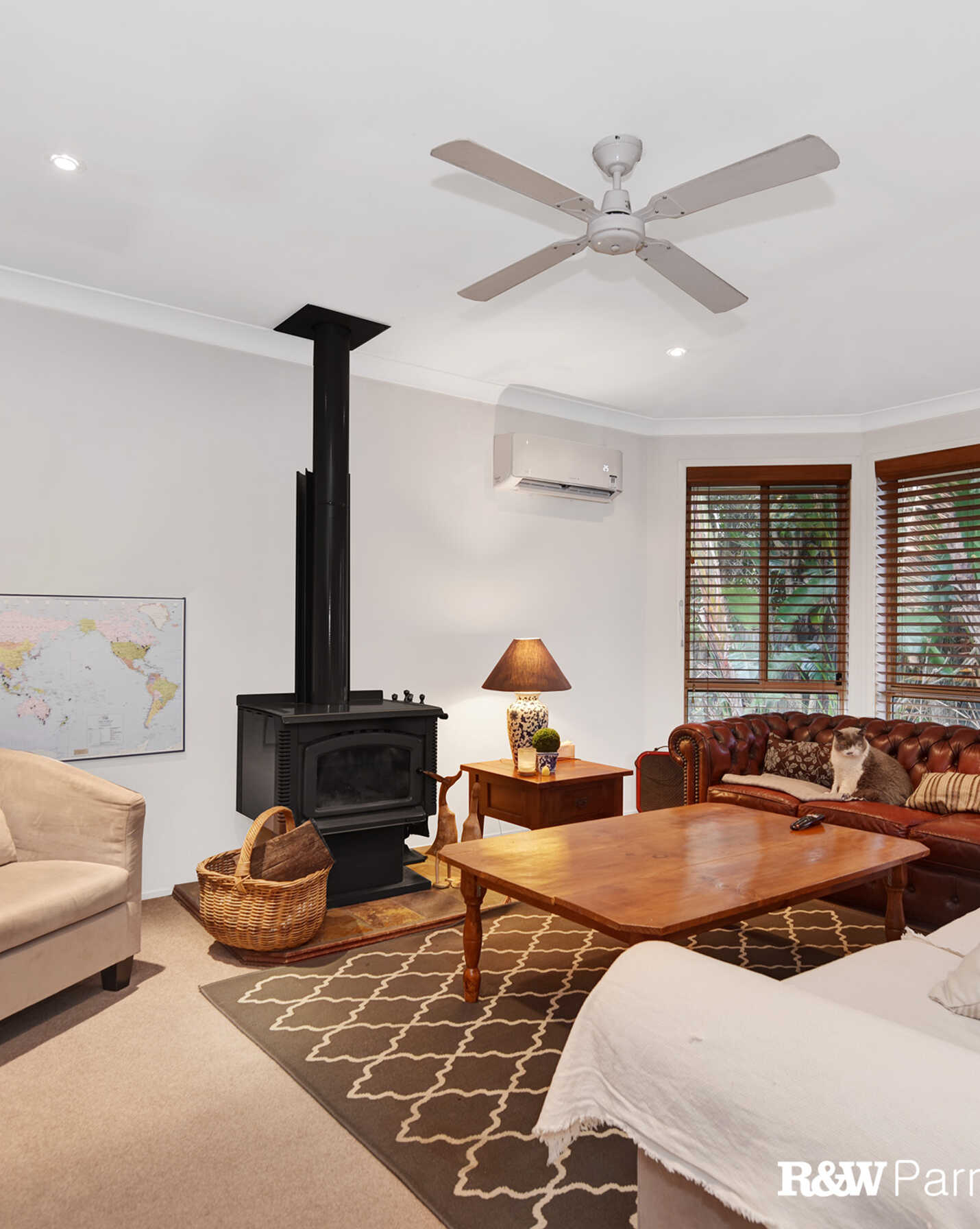 12 Mowbray Close Castle Hill, Hill - Thumbnail 2