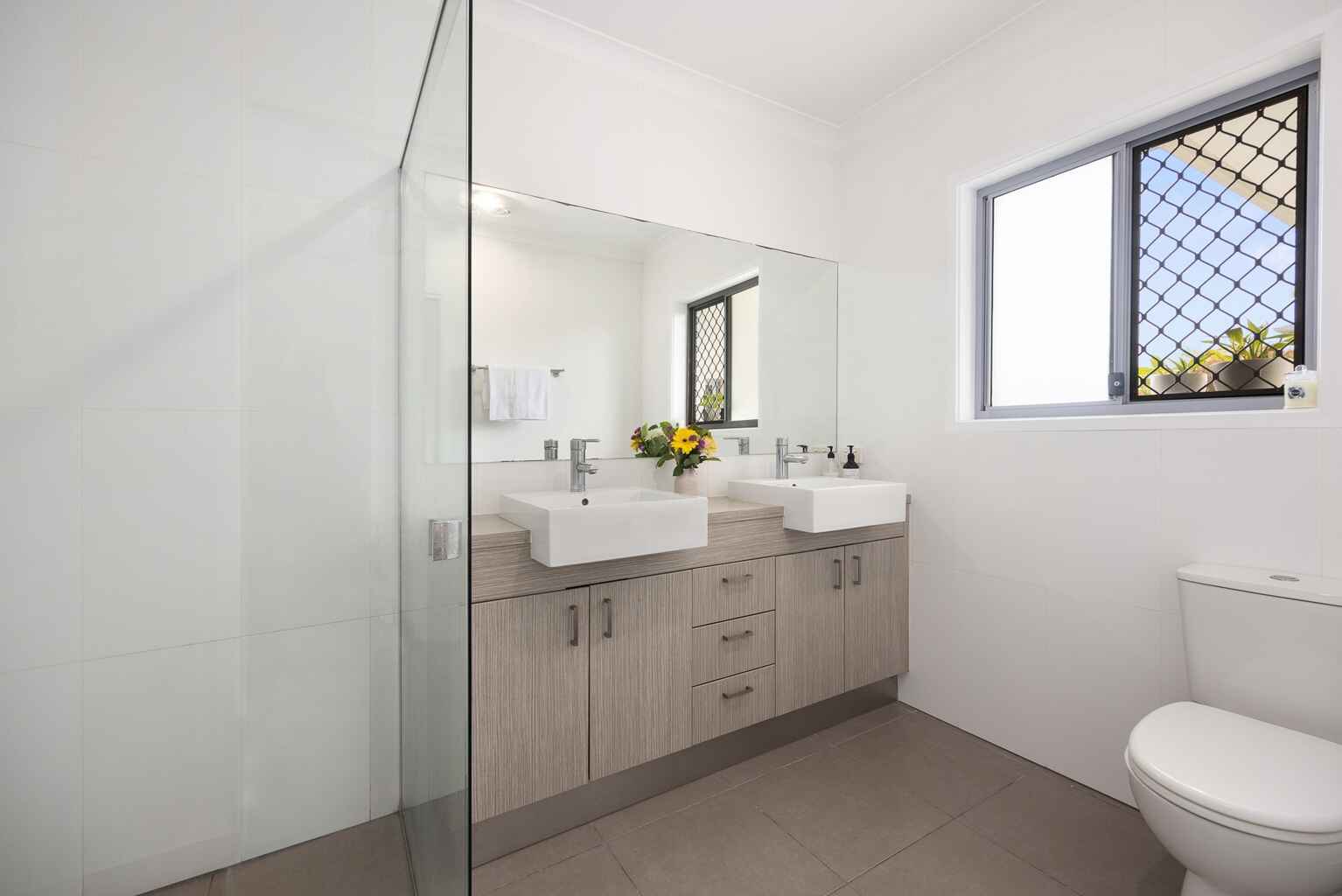 9 Feathertail Place Peregian Springs 9 Feathertail Place Peregian Springs