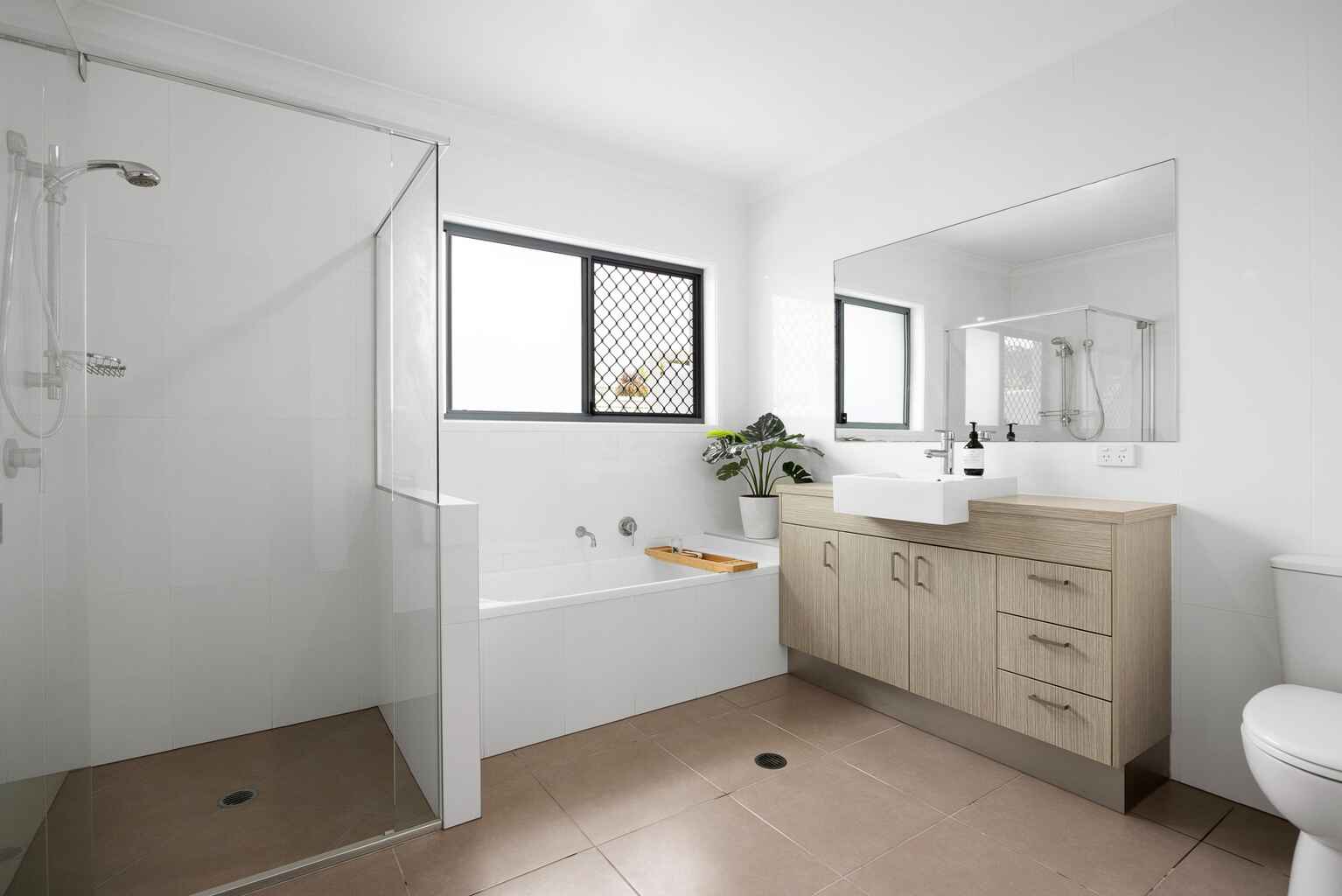 9 Feathertail Place Peregian Springs 9 Feathertail Place Peregian Springs