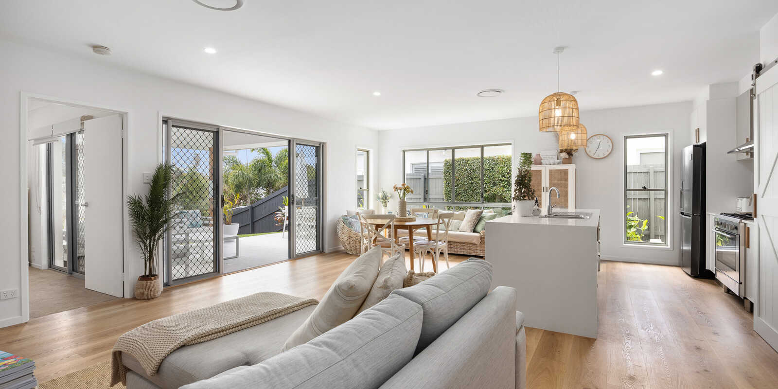 9 Feathertail Place Peregian Springs 9 Feathertail Place Peregian Springs