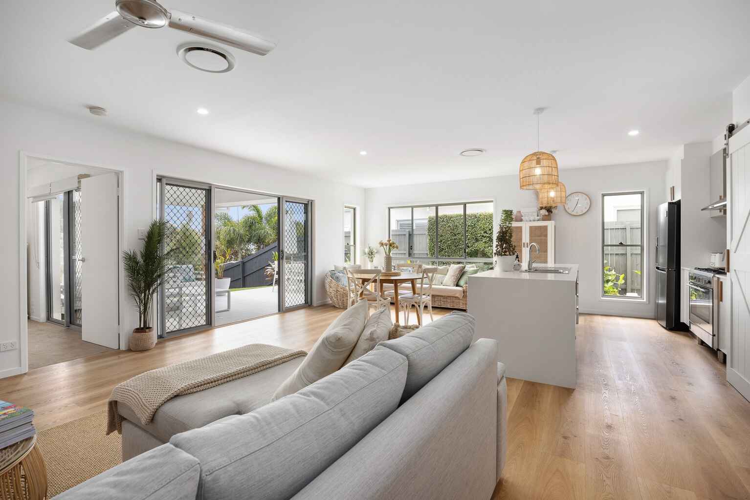 9 Feathertail Place Peregian Springs 9 Feathertail Place Peregian Springs