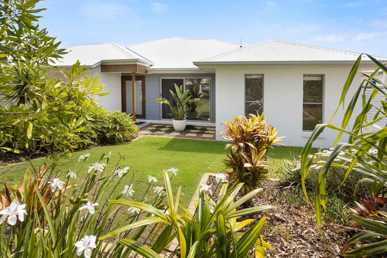 9 Feathertail Place Peregian Springs 9 Feathertail Place Peregian Springs