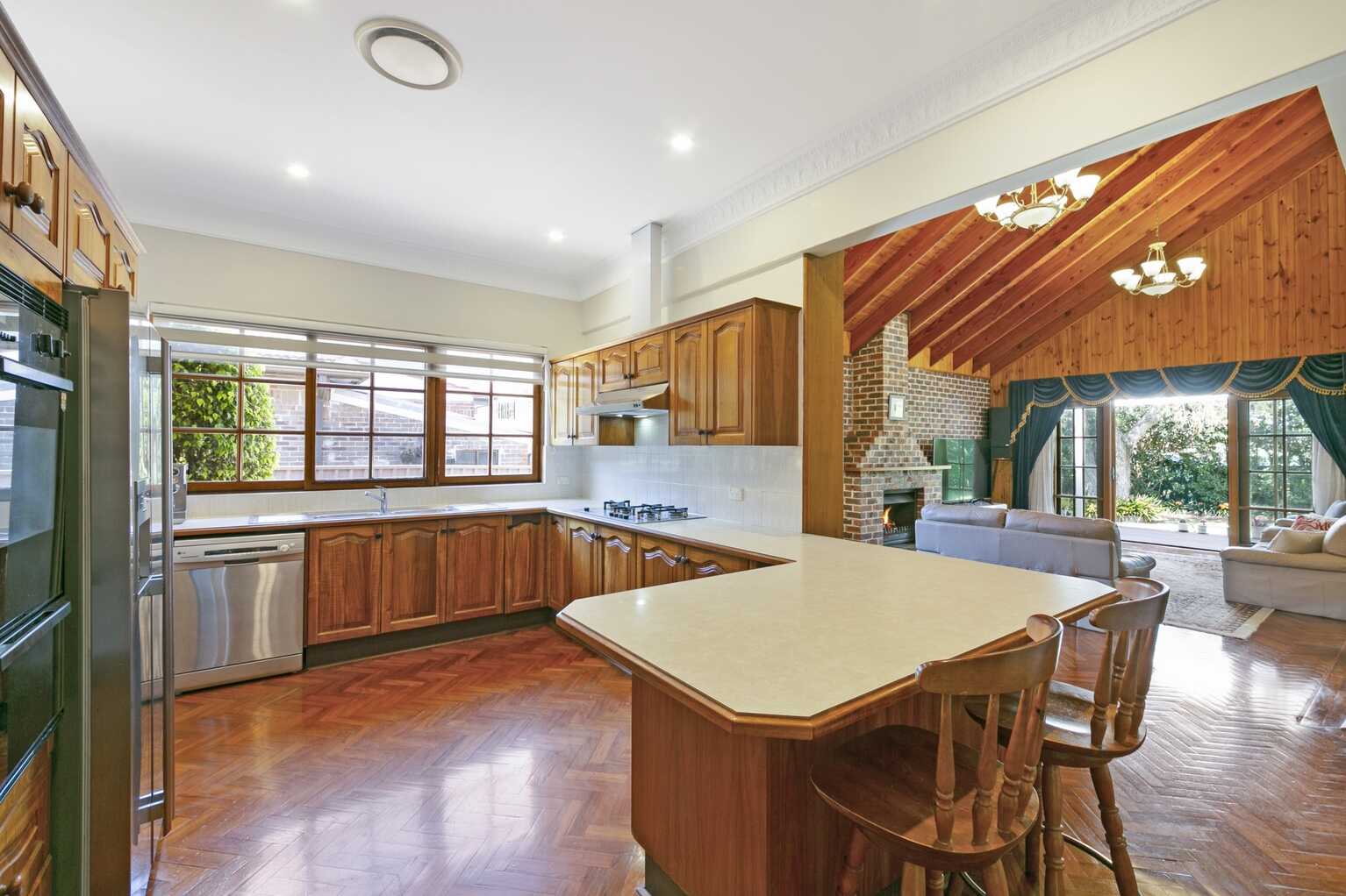 6 HYDEBRAE STREET Strathfield 6 HYDEBRAE STREET Strathfield