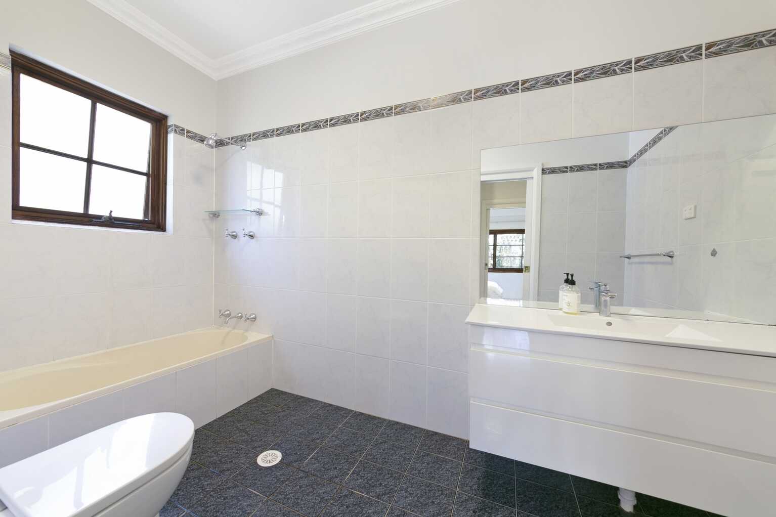 6 HYDEBRAE STREET Strathfield 6 HYDEBRAE STREET Strathfield