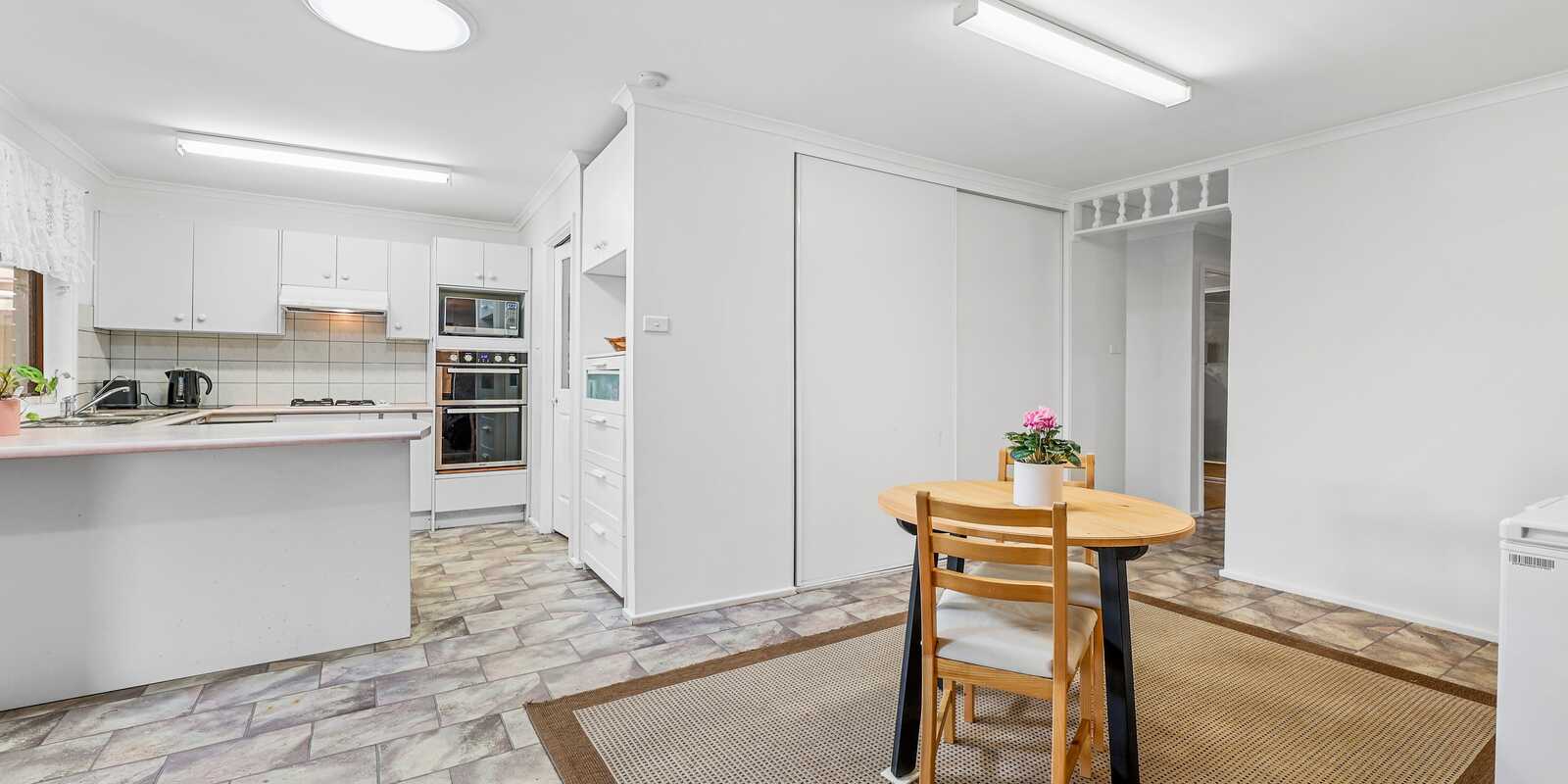15 Dibbler Place St Helens Park
