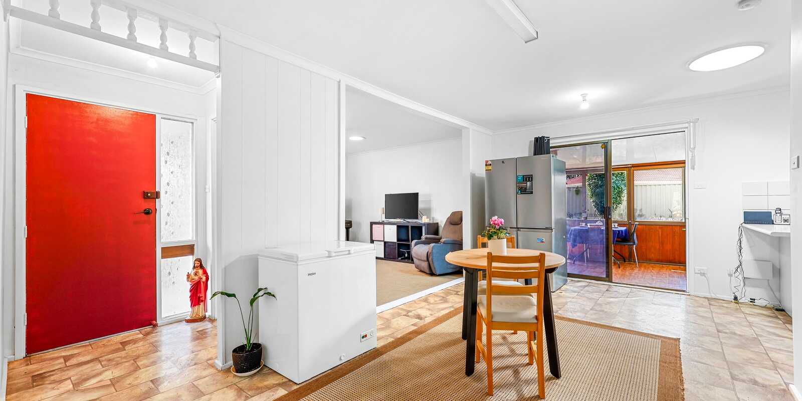 15 Dibbler Place St Helens Park