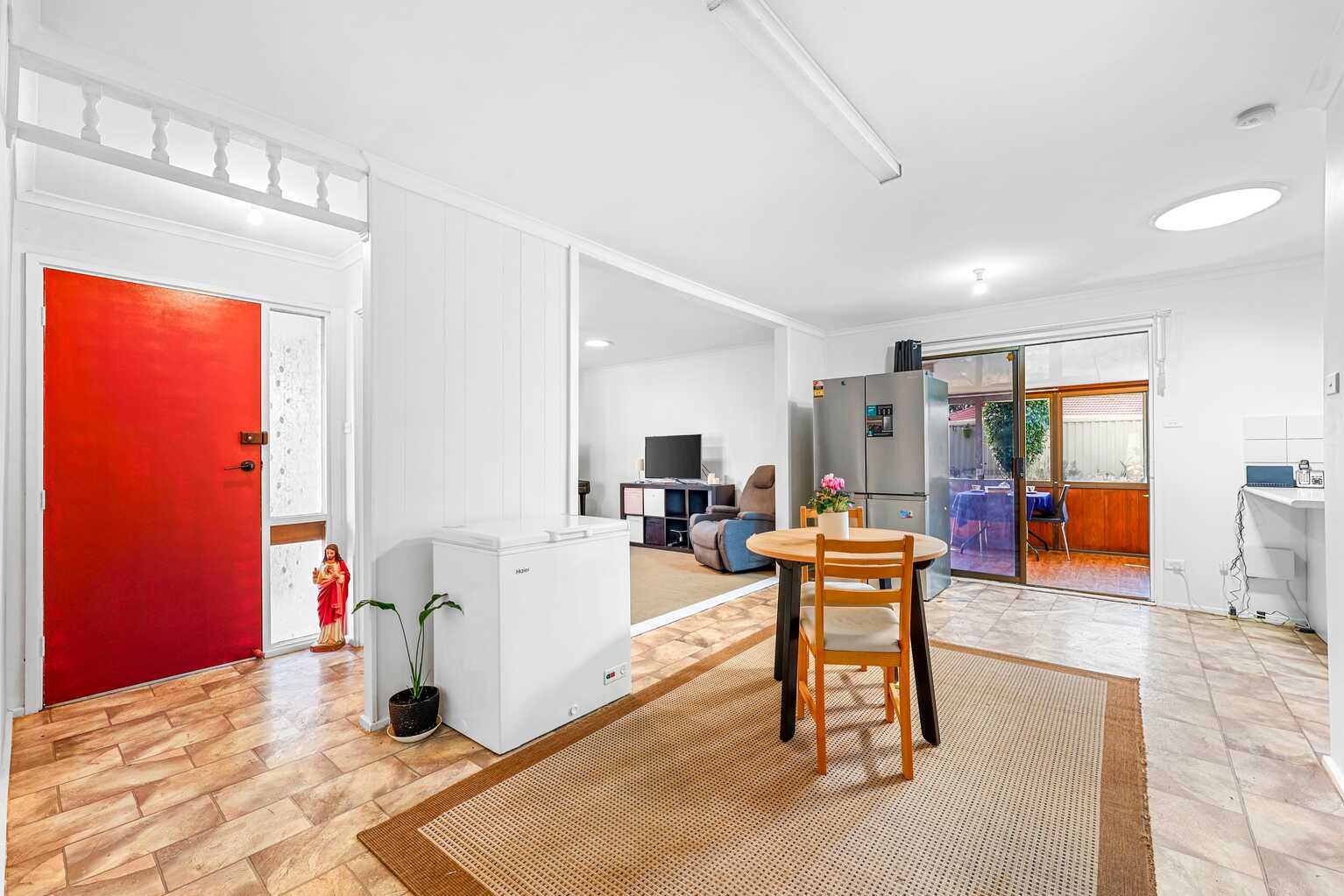 15 Dibbler Place St Helens Park