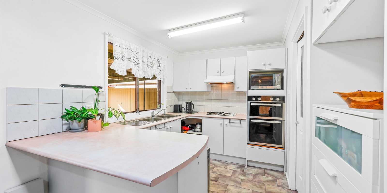 15 Dibbler Place St Helens Park