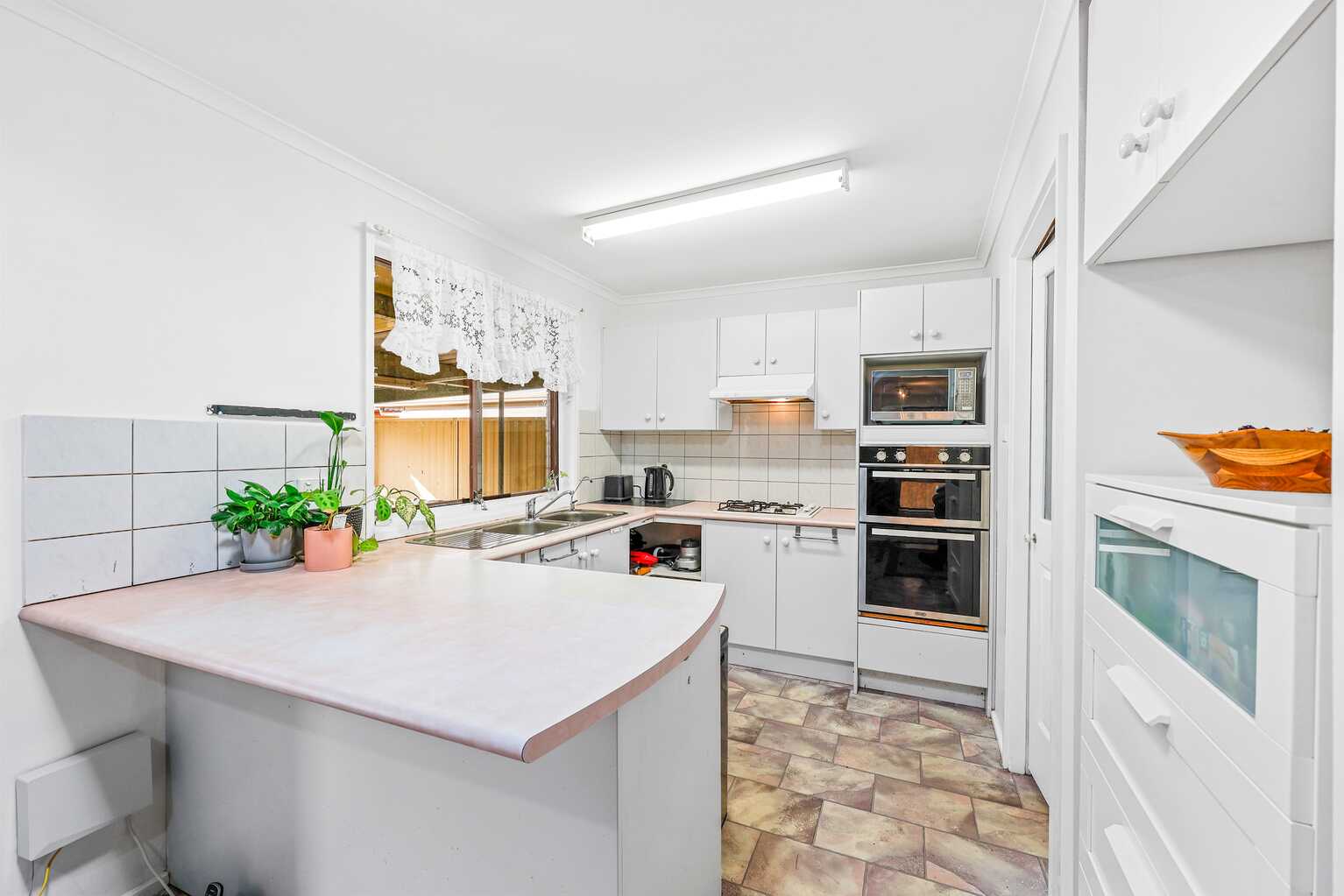 15 Dibbler Place St Helens Park