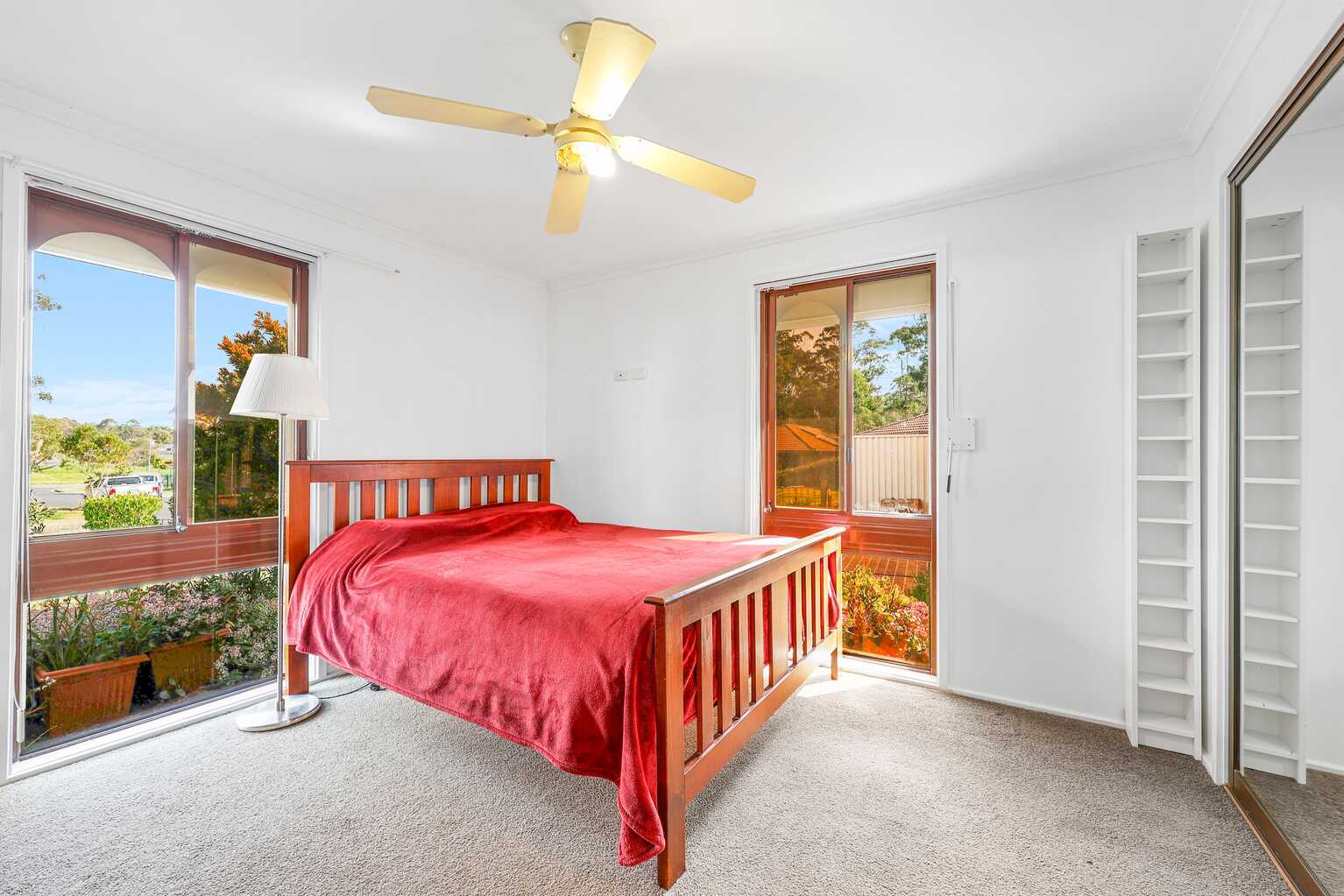 15 Dibbler Place St Helens Park
