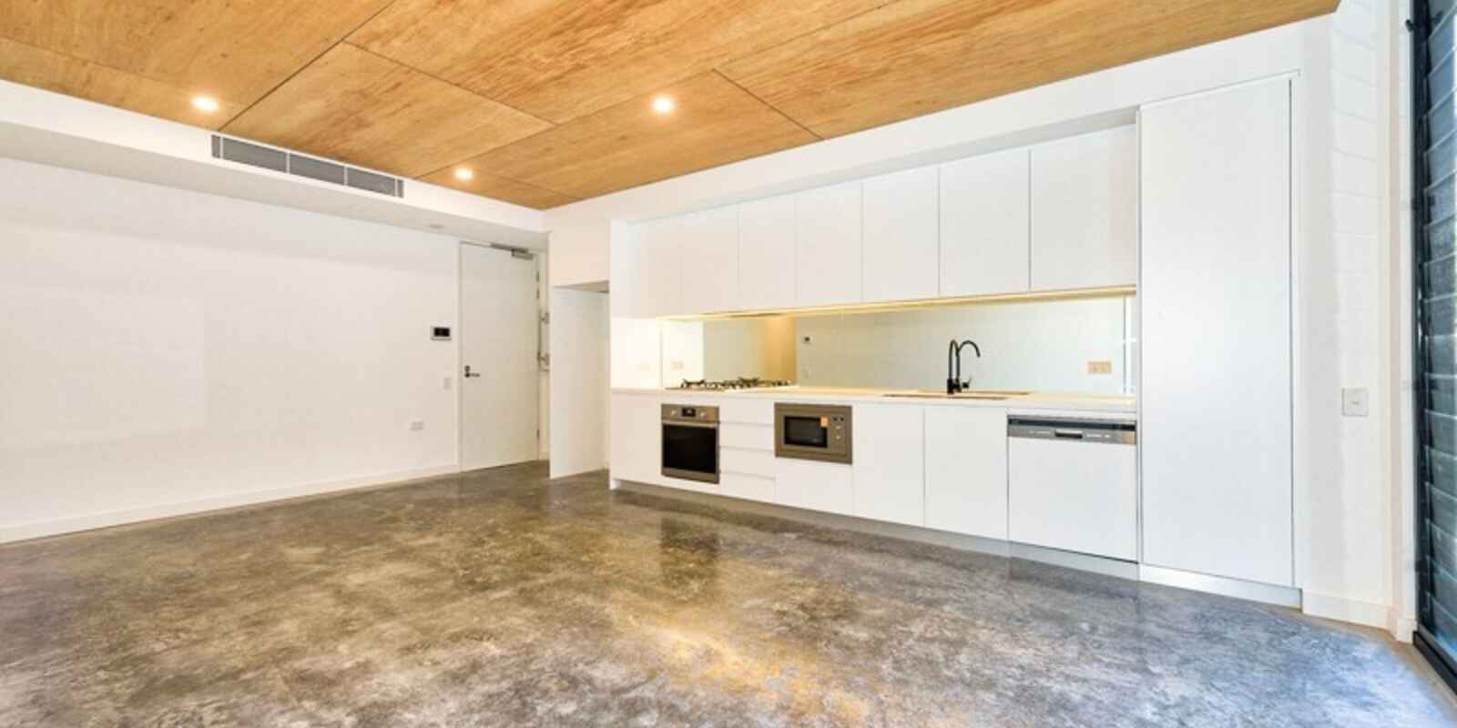 213/12 Marsden Street Camperdown