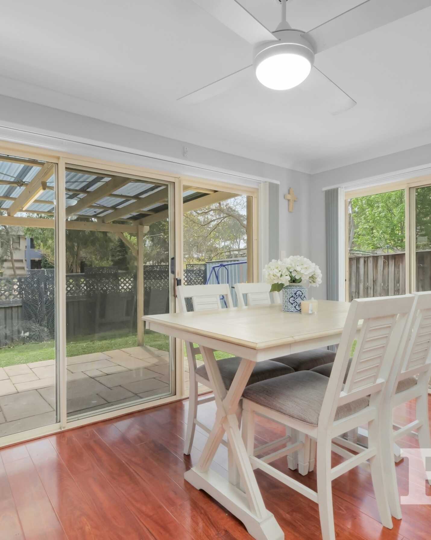 23 Pickets Place Currans Hill, Hill - Thumbnail 3