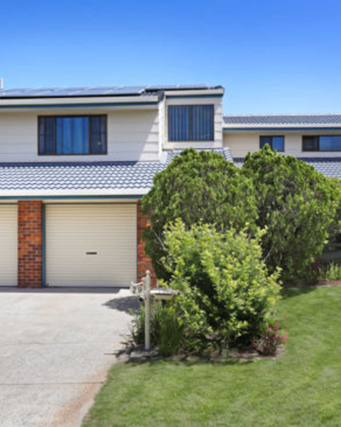 29 Endeavour Drive Banksia Beach, Beach - Thumbnail 2
