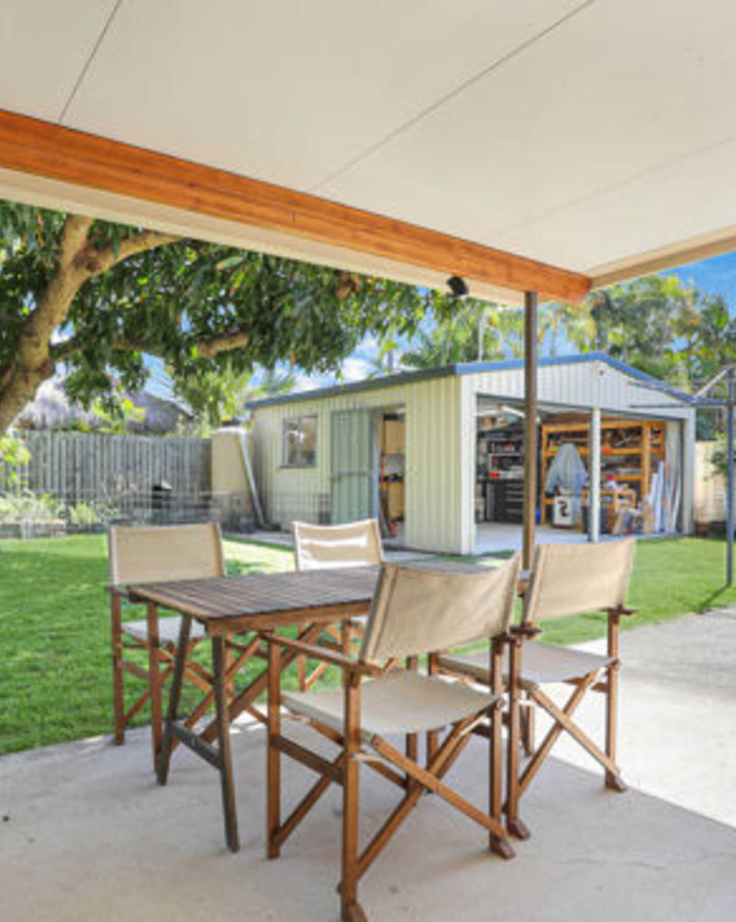 29 Endeavour Drive Banksia Beach, Beach - Thumbnail 3
