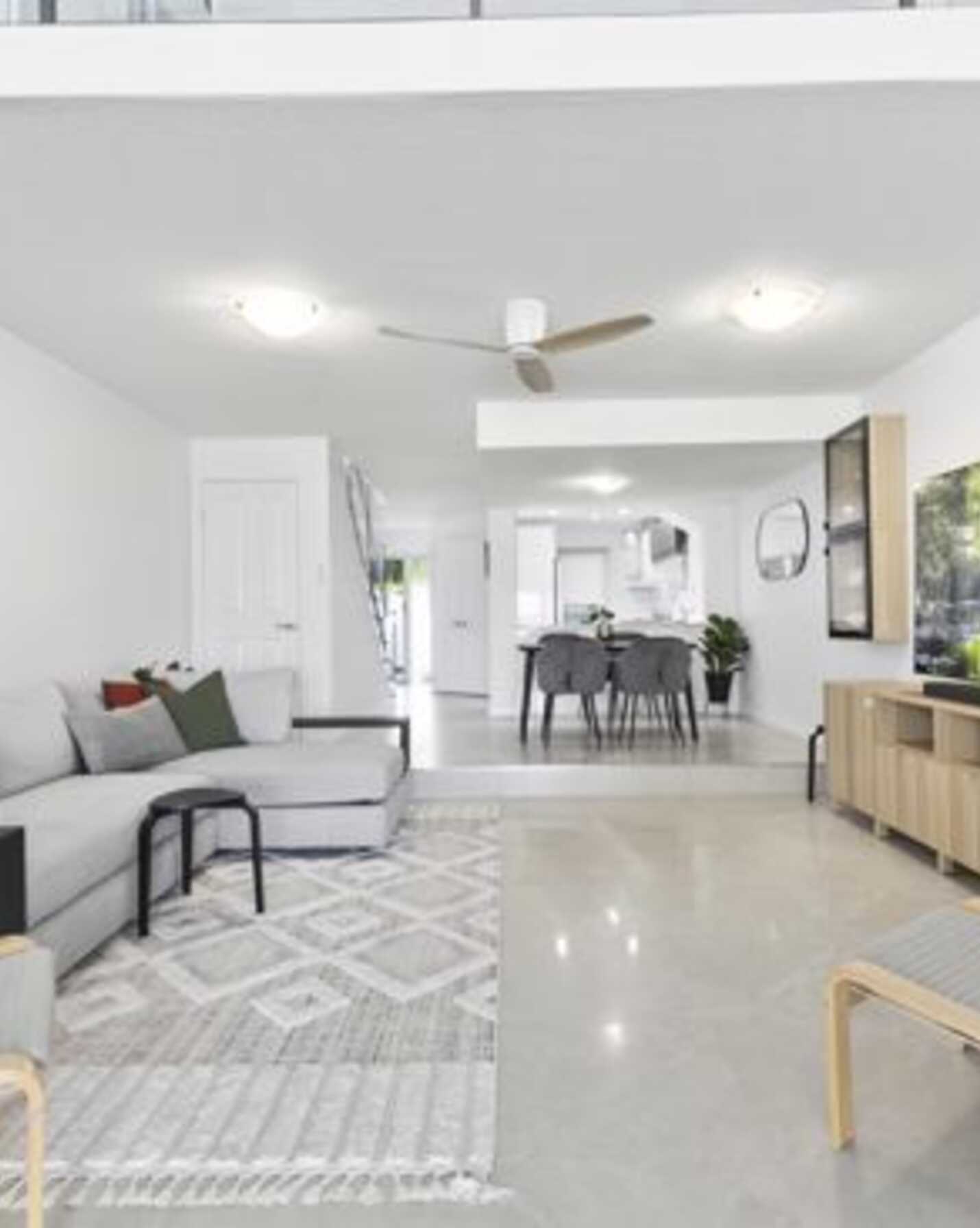 19A/16 Spinnaker Drive Sandstone Point, Point - Thumbnail 7