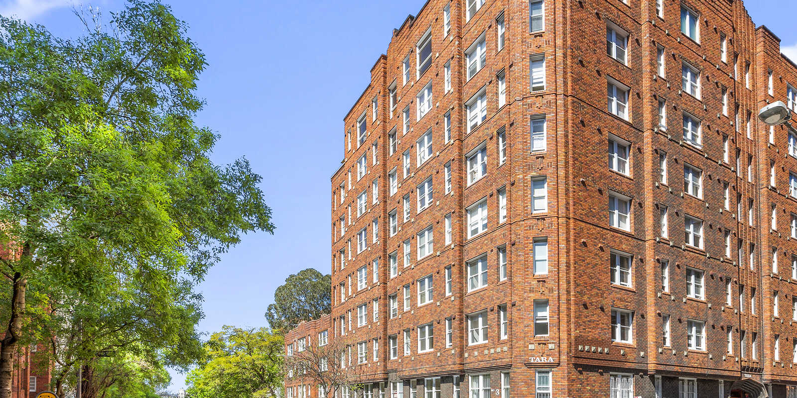 109/3-5 Greenknowe Avenue Elizabeth Bay 109/3-5 Greenknowe Avenue Elizabeth Bay