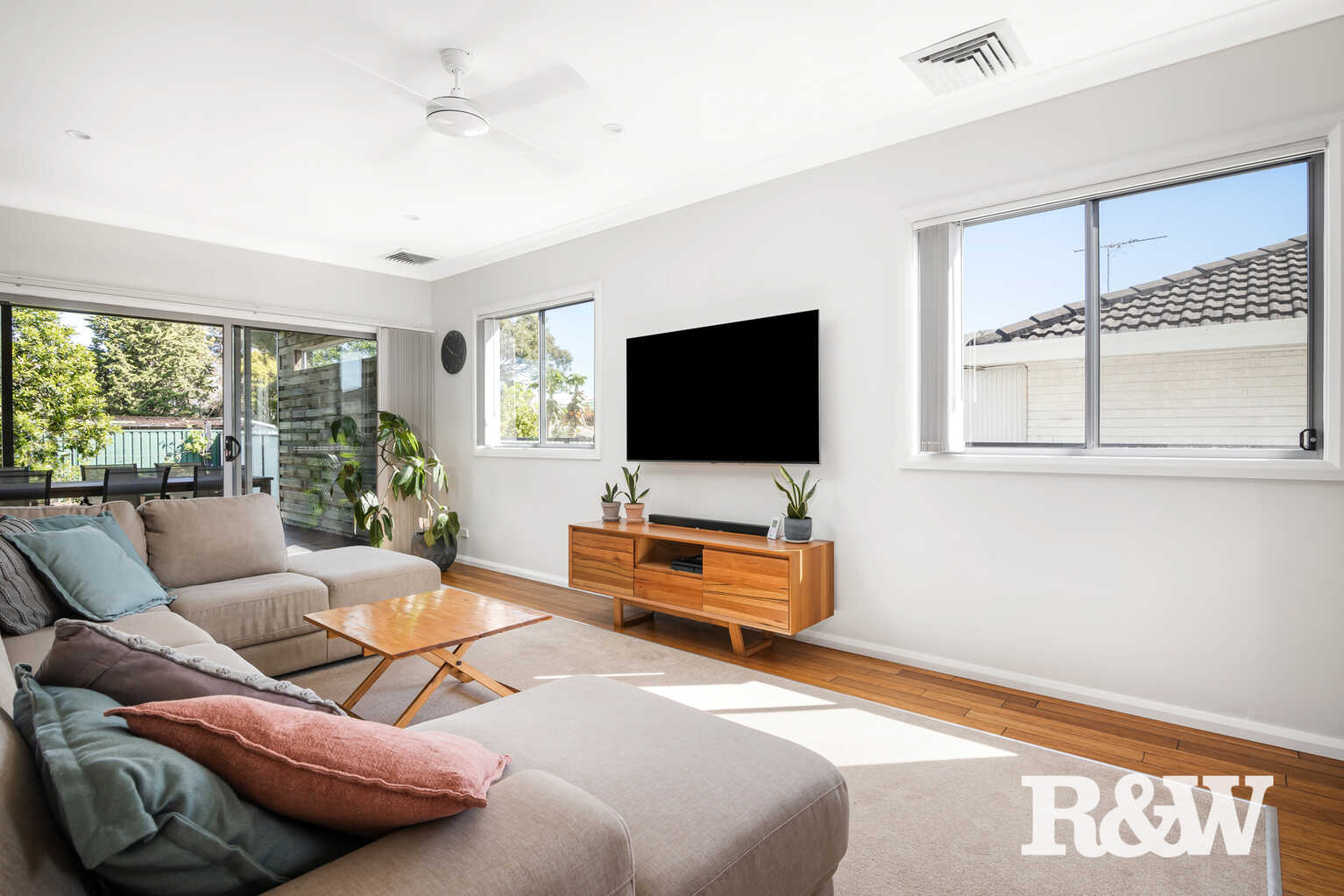 37 Bennett Road Colyton