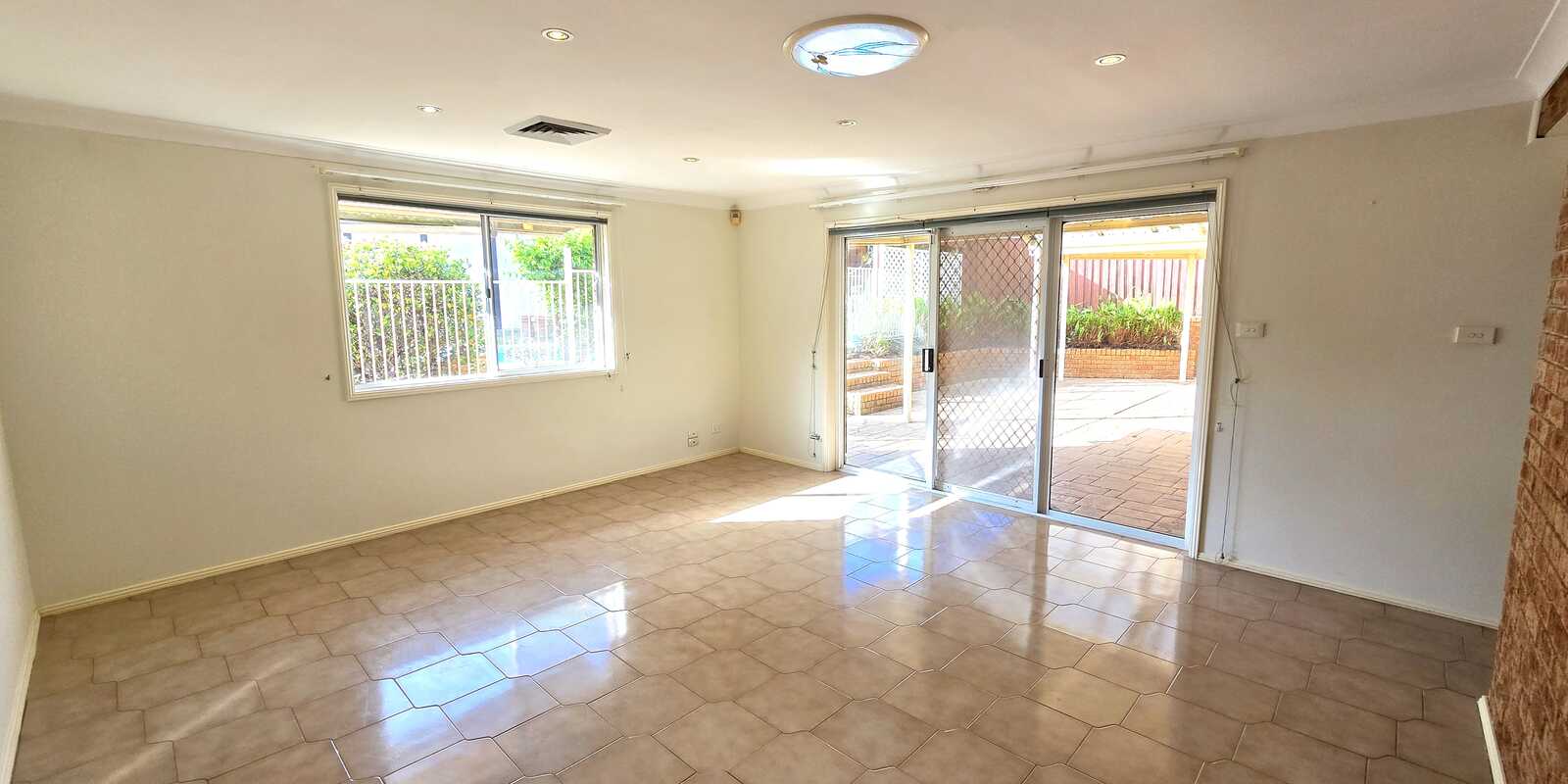 15 Strathalbyn Drive Oatlands