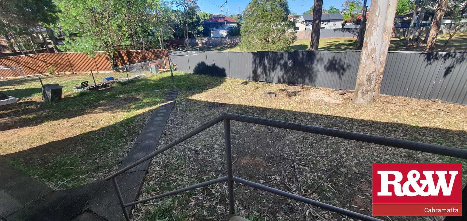 7 Kelvin Place, Busby