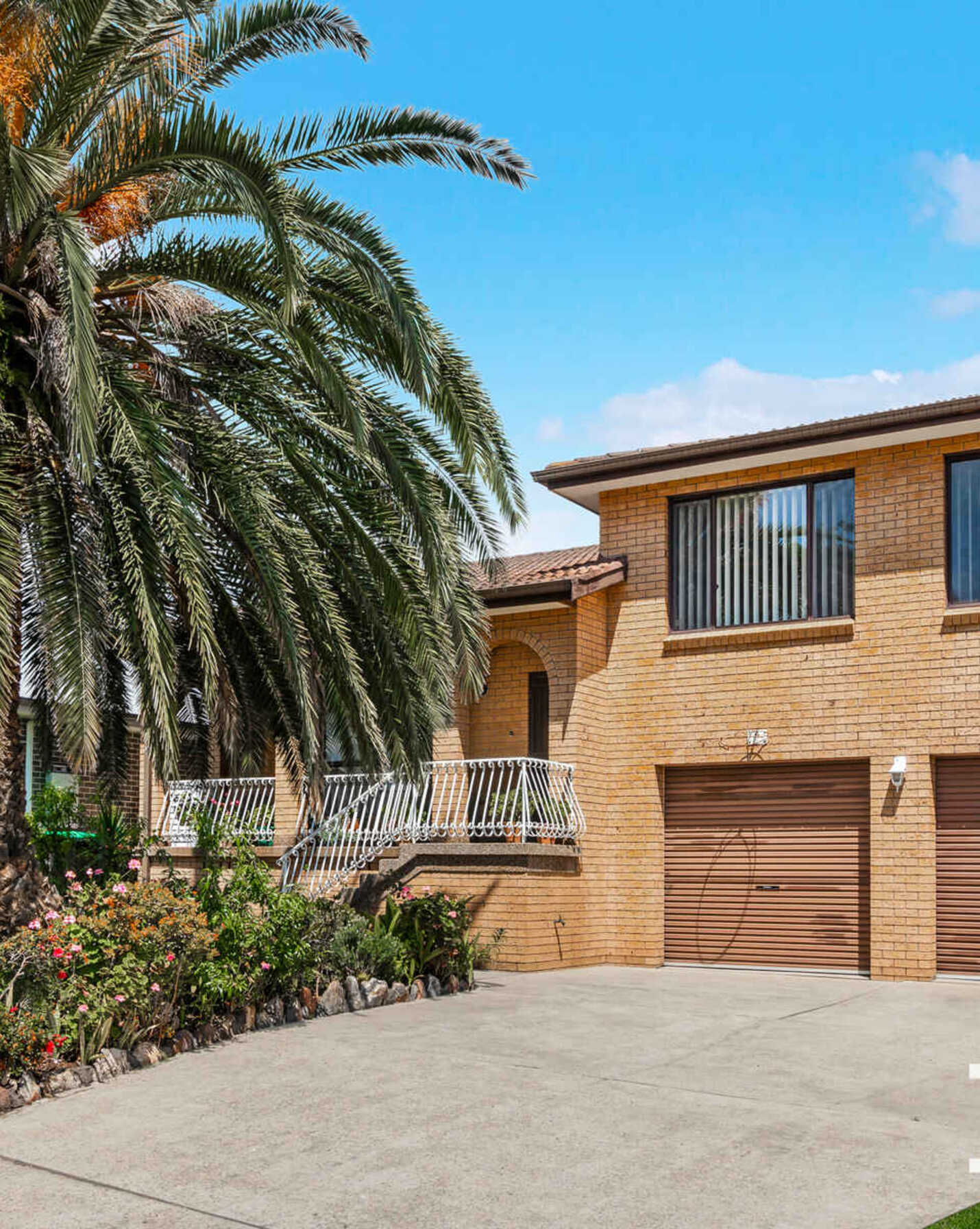 4 Windrush Circuit St Clair