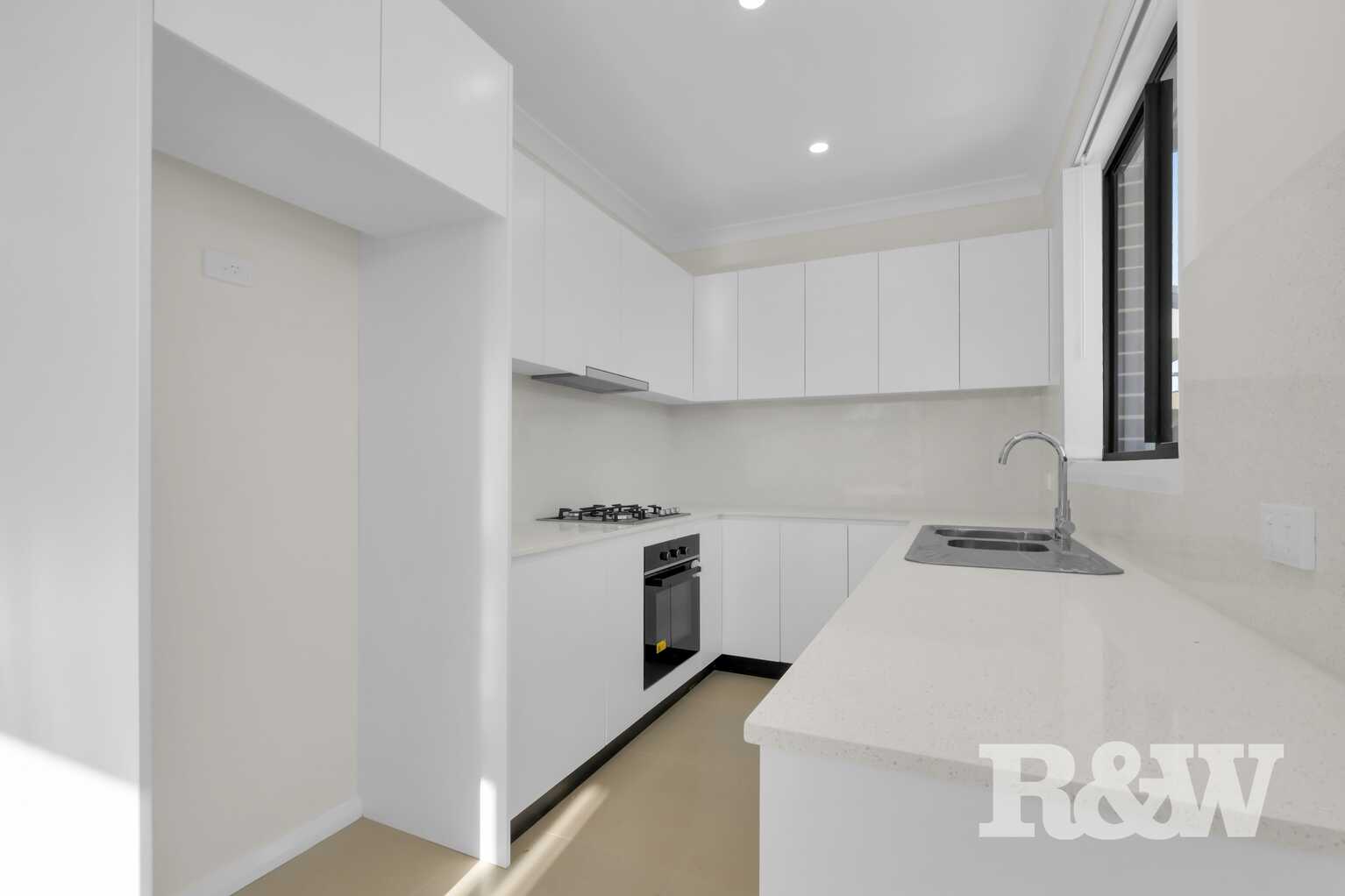 87 Oxford Road Ingleburn 87 Oxford Road Ingleburn
