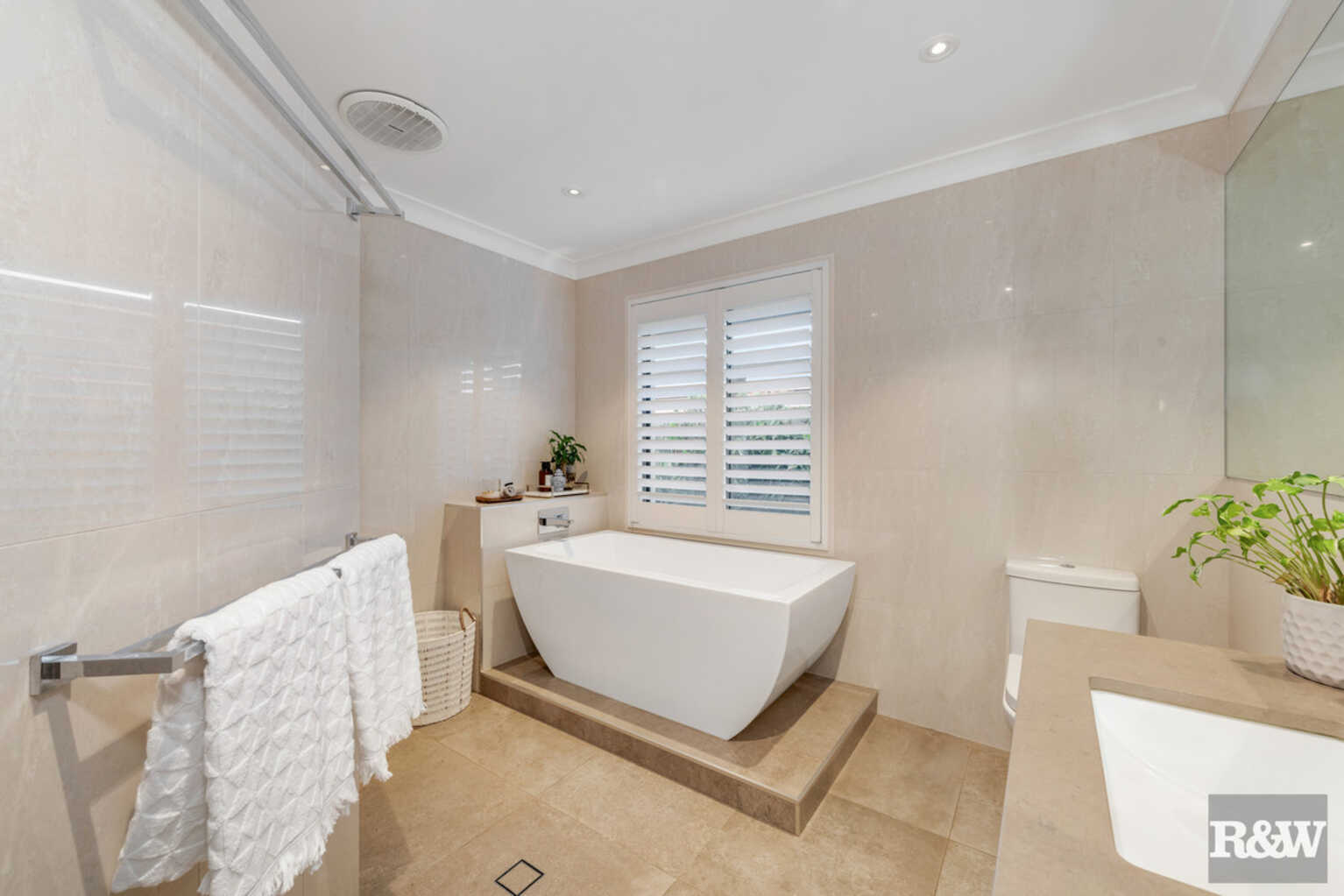 46 Sinclair Street Avenell Heights 46 Sinclair Street Avenell Heights