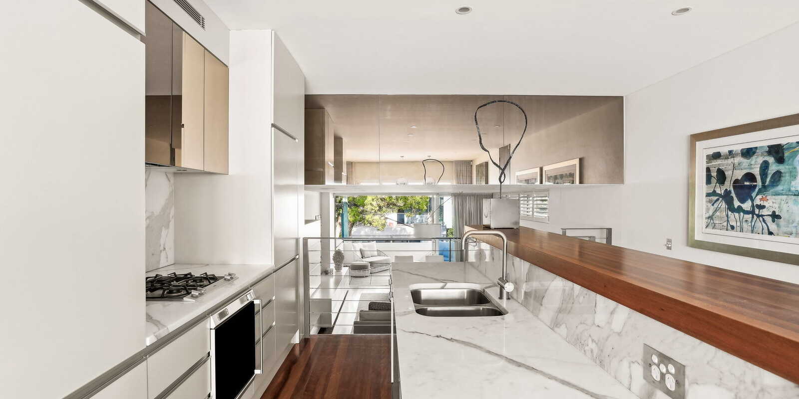 7/2 Ian Street Rose Bay