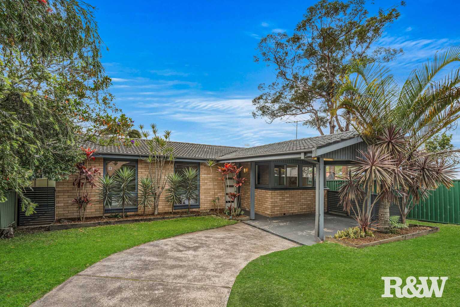 224 Brisbane Water Drive Point Clare 224 Brisbane Water Drive Point Clare