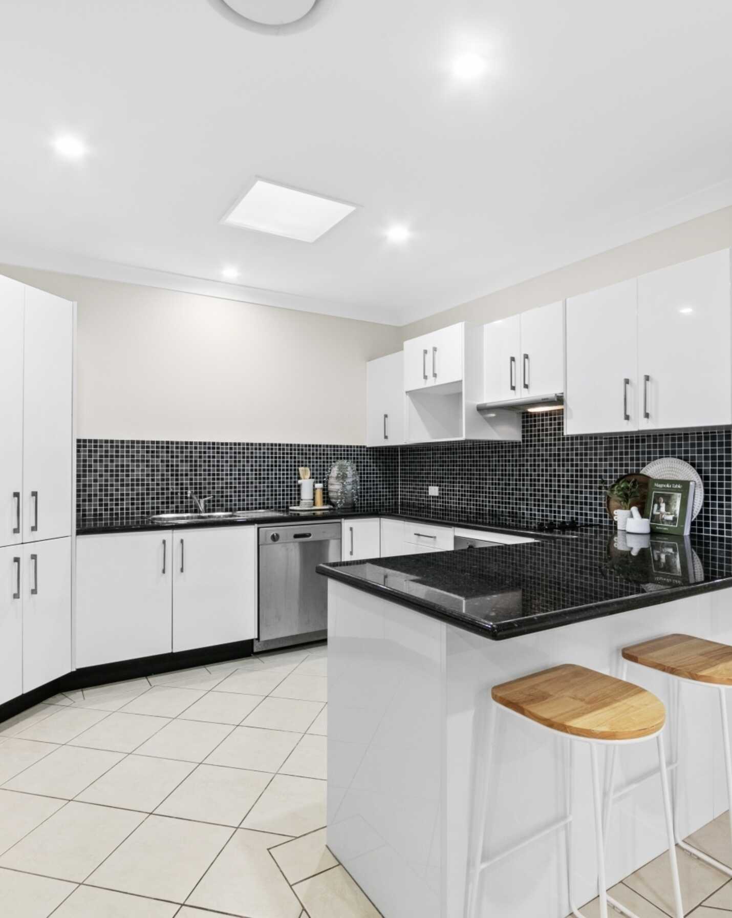 2/17 McEvoy Avenue Umina Beach, Beach - Thumbnail 7