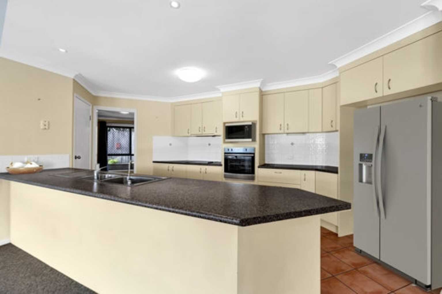 9 Sunbrite Court Sandstone Point 9 Sunbrite Court Sandstone Point