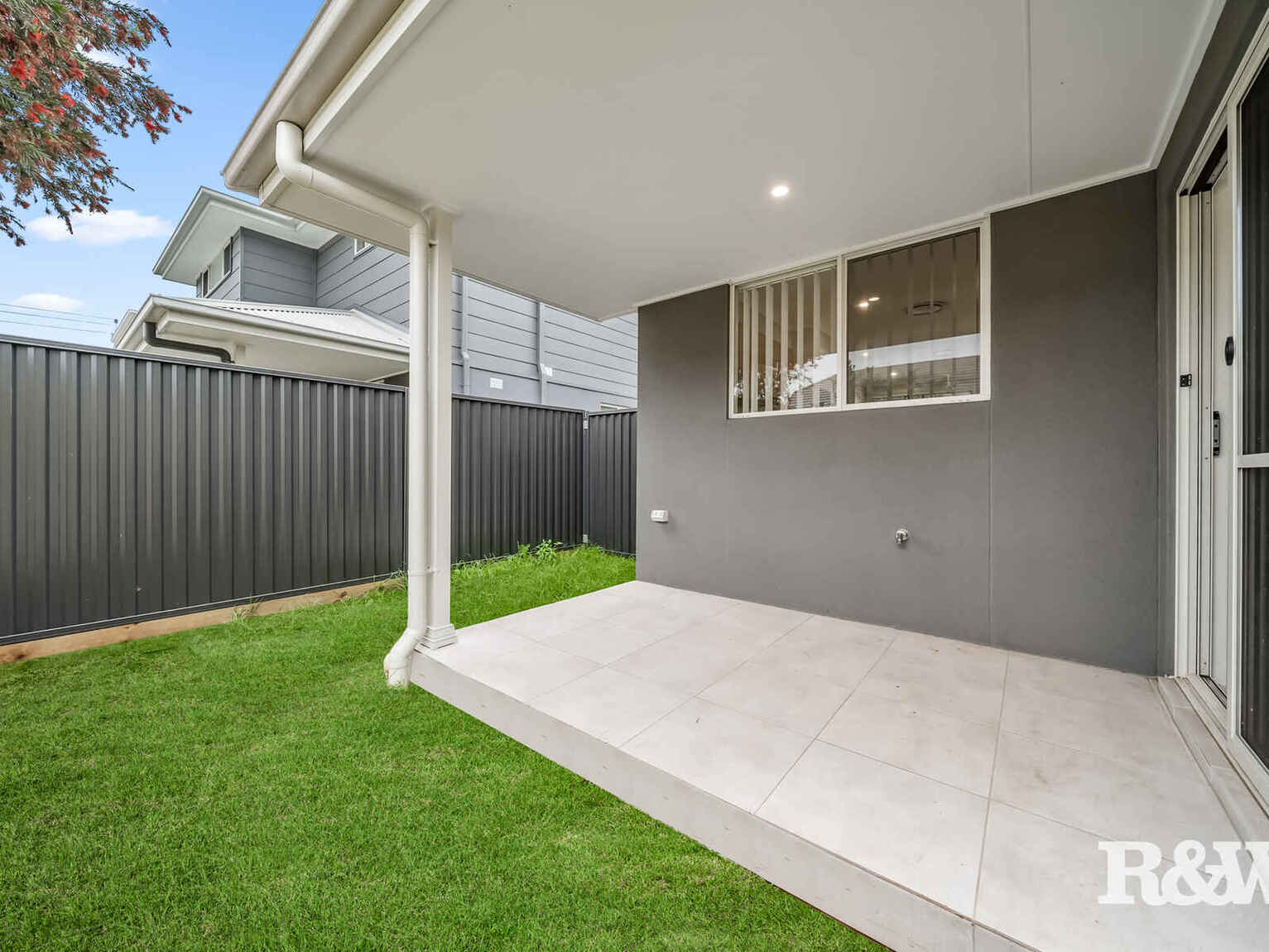 3/26 Canberra Street Oxley Park