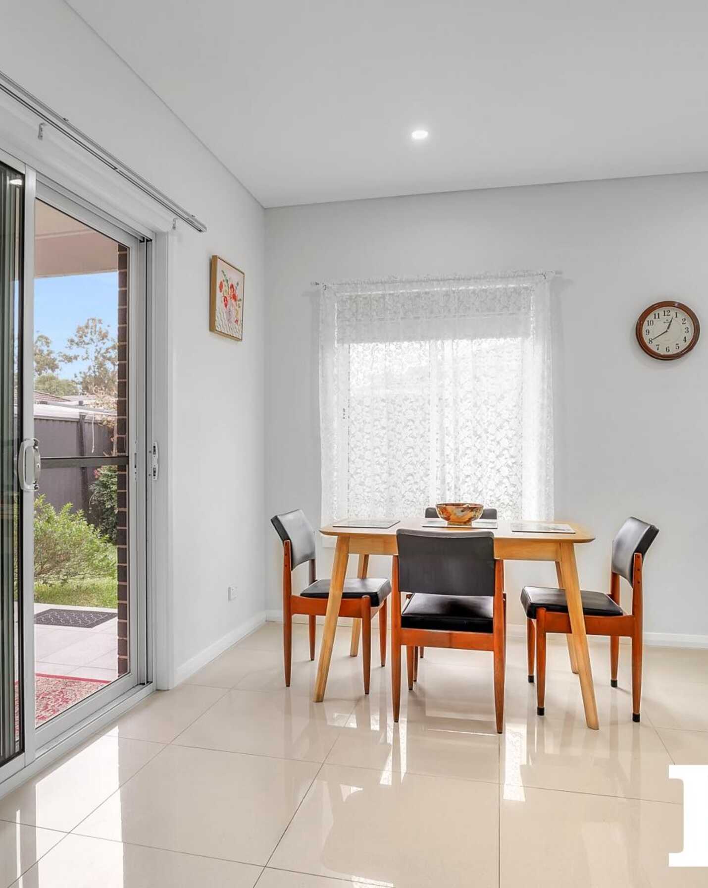 3 Mentor Glade Rooty Hill, Hill - Thumbnail 3
