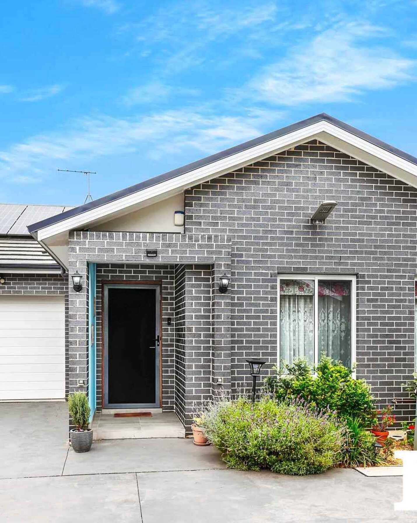3 Mentor Glade, Rooty Hill - Image 1