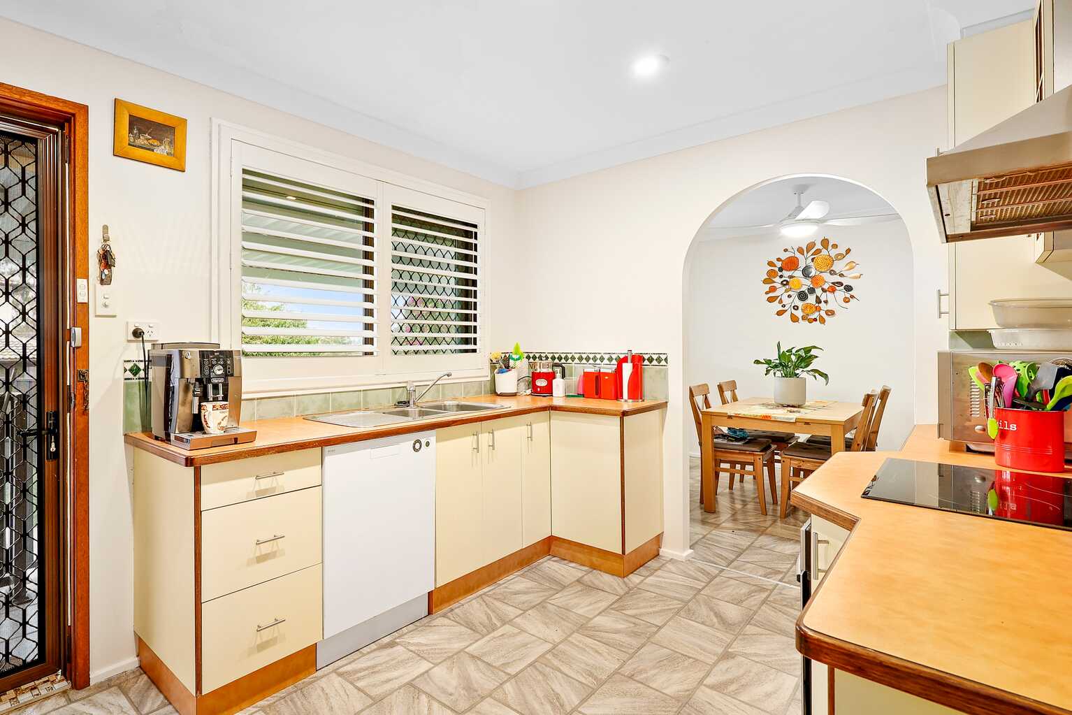 2 Paraka Place Bradbury 2 Paraka Place Bradbury