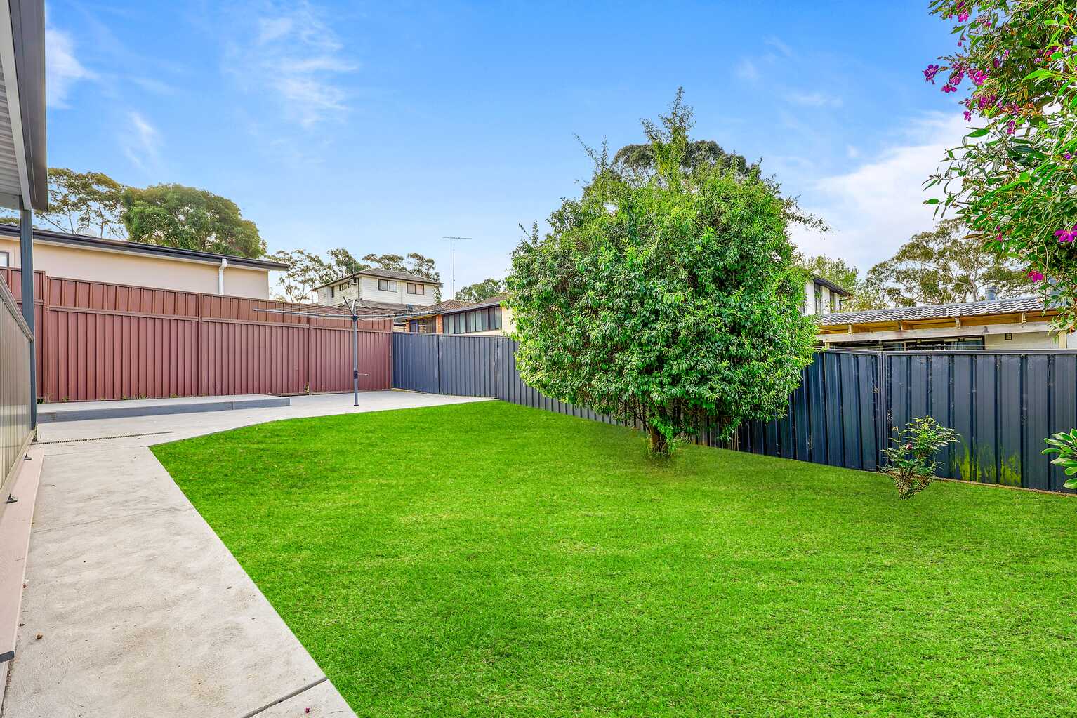 2 Paraka Place Bradbury 2 Paraka Place Bradbury