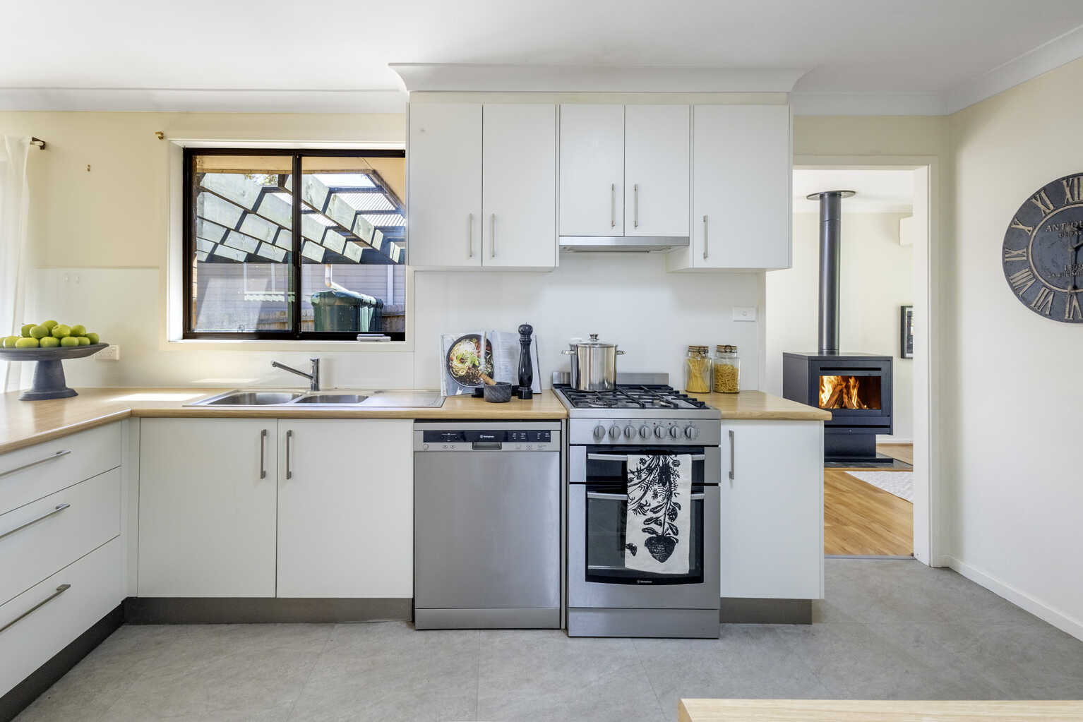 48 Hillier Ave Blackheath 48 Hillier Ave Blackheath