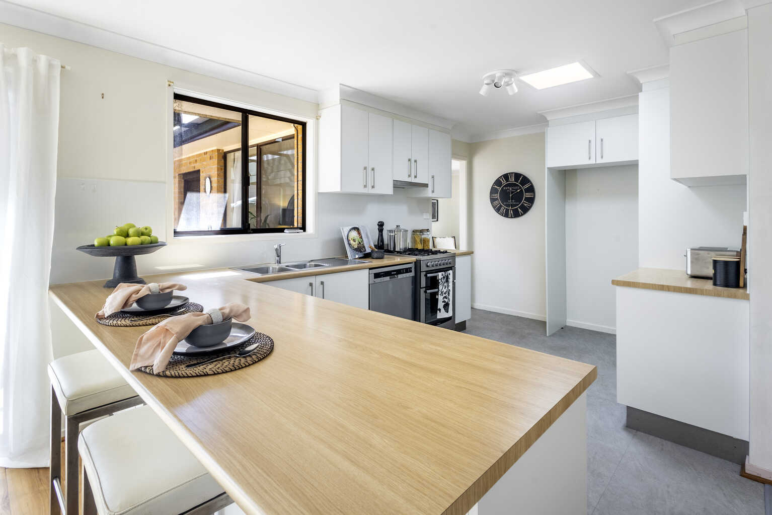 48 Hillier Ave Blackheath 48 Hillier Ave Blackheath