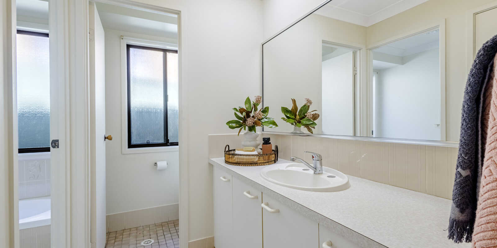 48 Hillier Ave Blackheath 48 Hillier Ave Blackheath