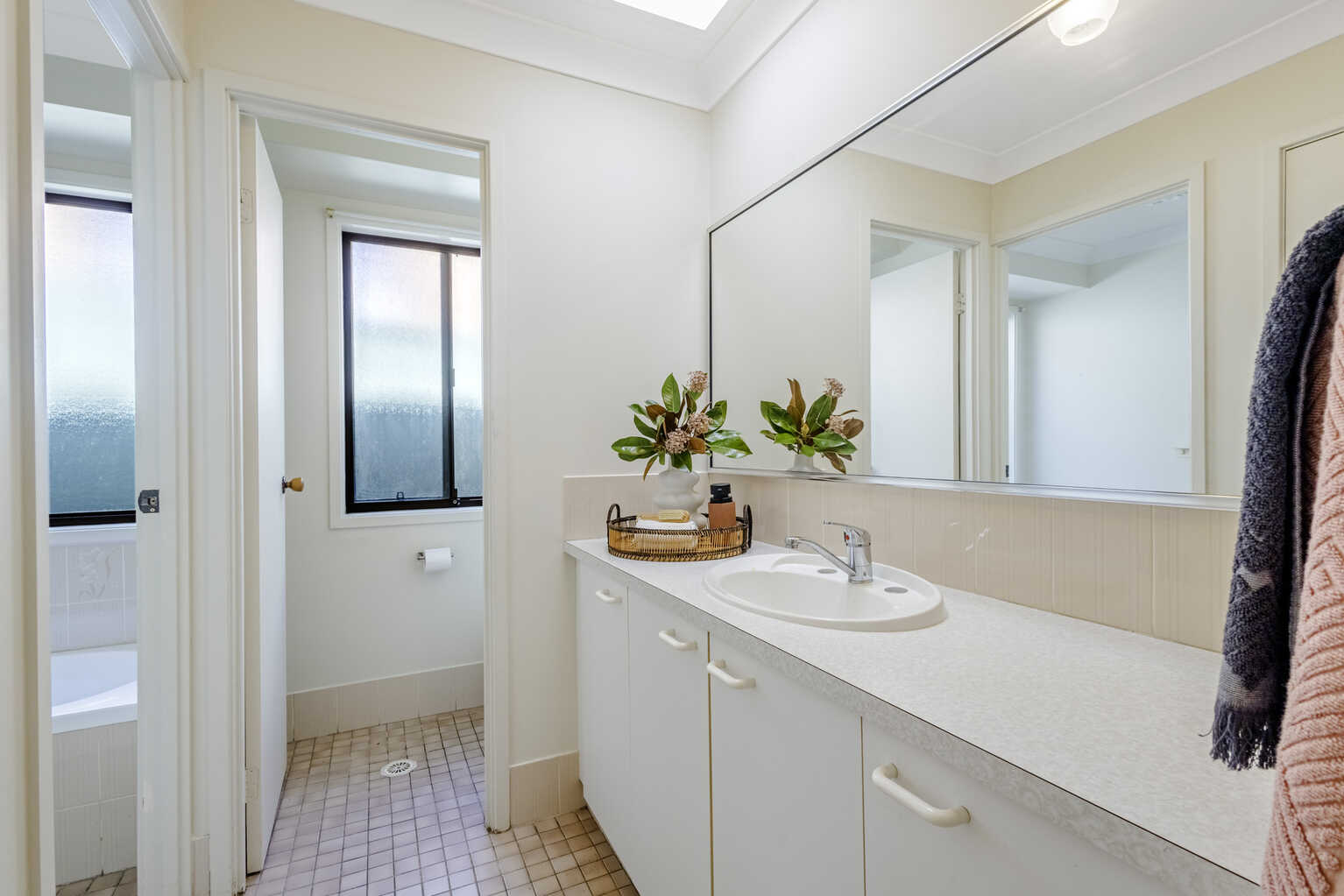 48 Hillier Ave Blackheath 48 Hillier Ave Blackheath