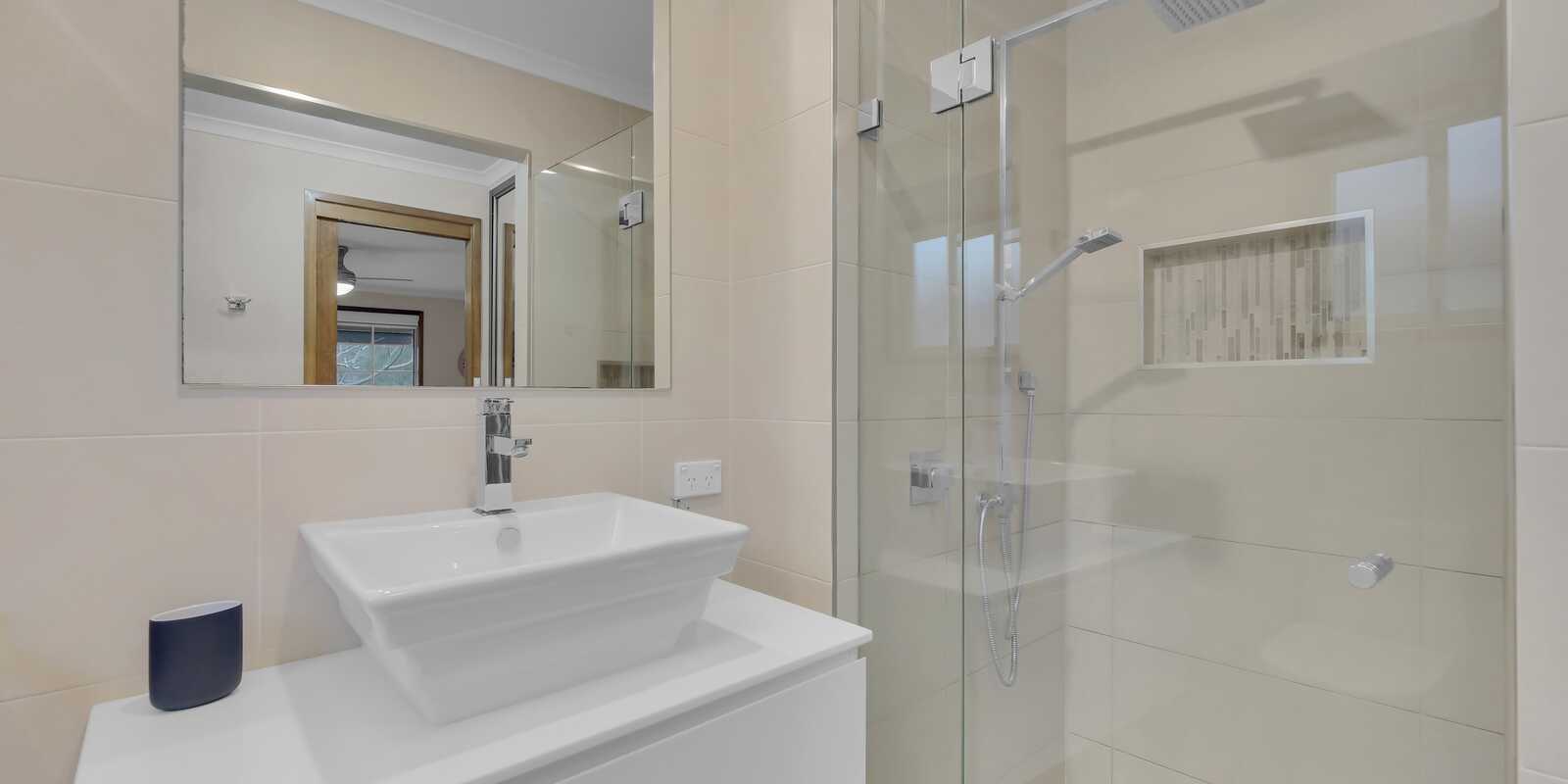 8 Ebro Place Kearns 8 Ebro Place Kearns