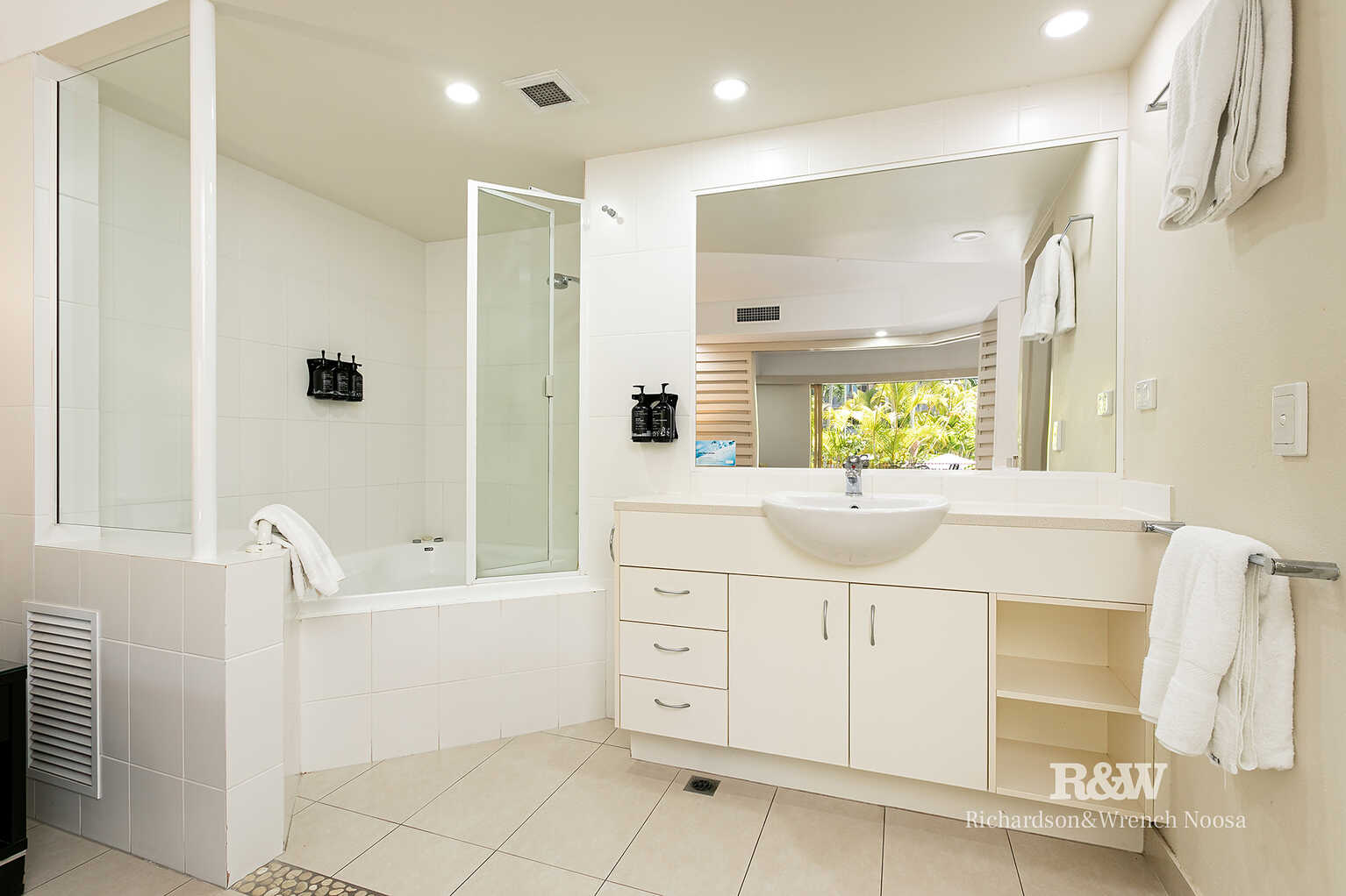 130/62 Hastings Street Noosa Heads 130/62 Hastings Street Noosa Heads