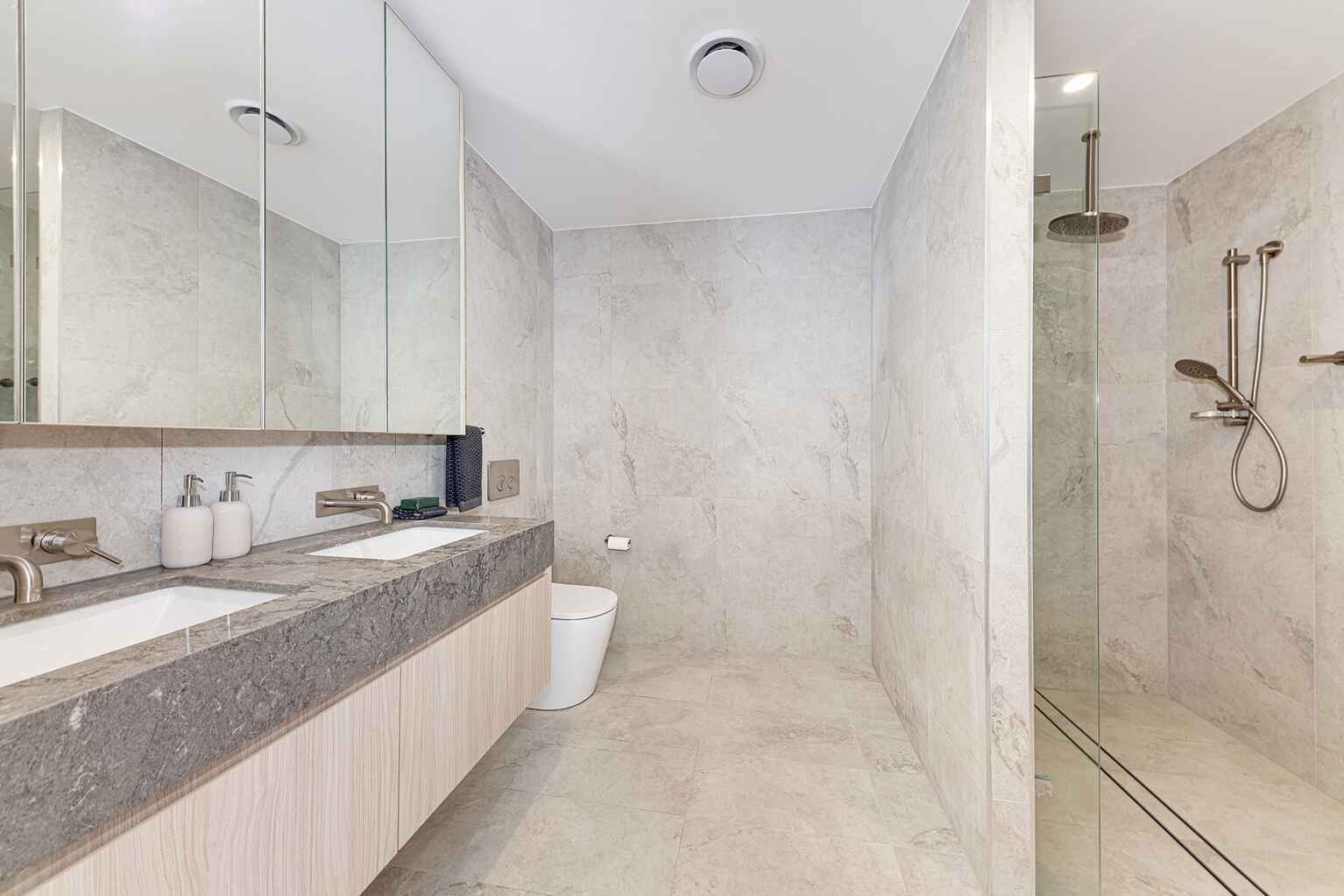 11/12 Amaroo Avenue Castle Cove 11/12 Amaroo Avenue Castle Cove