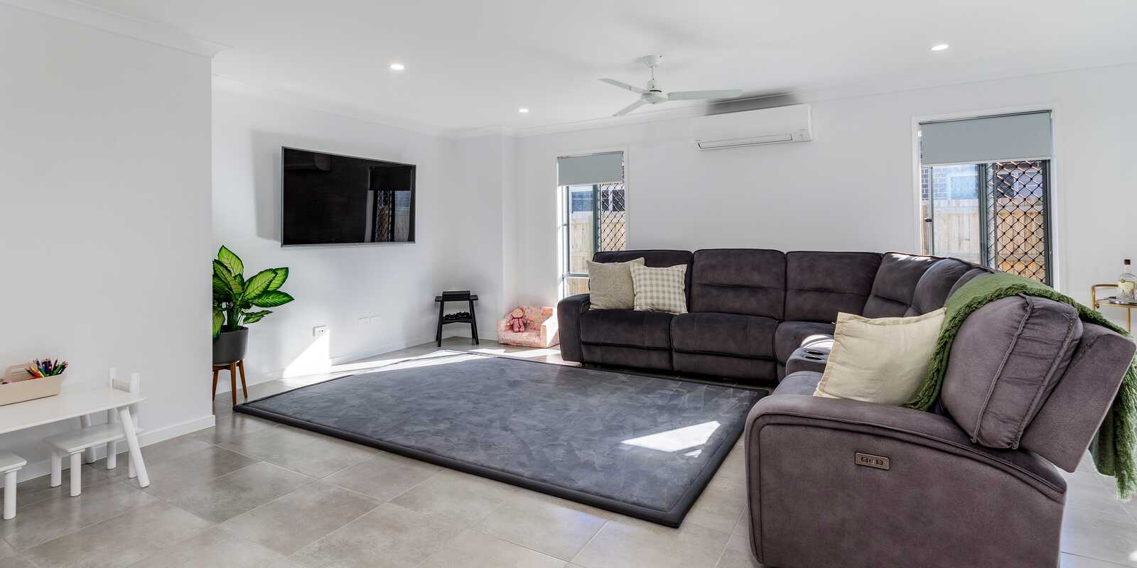 3 Bradman Street D'aguilar