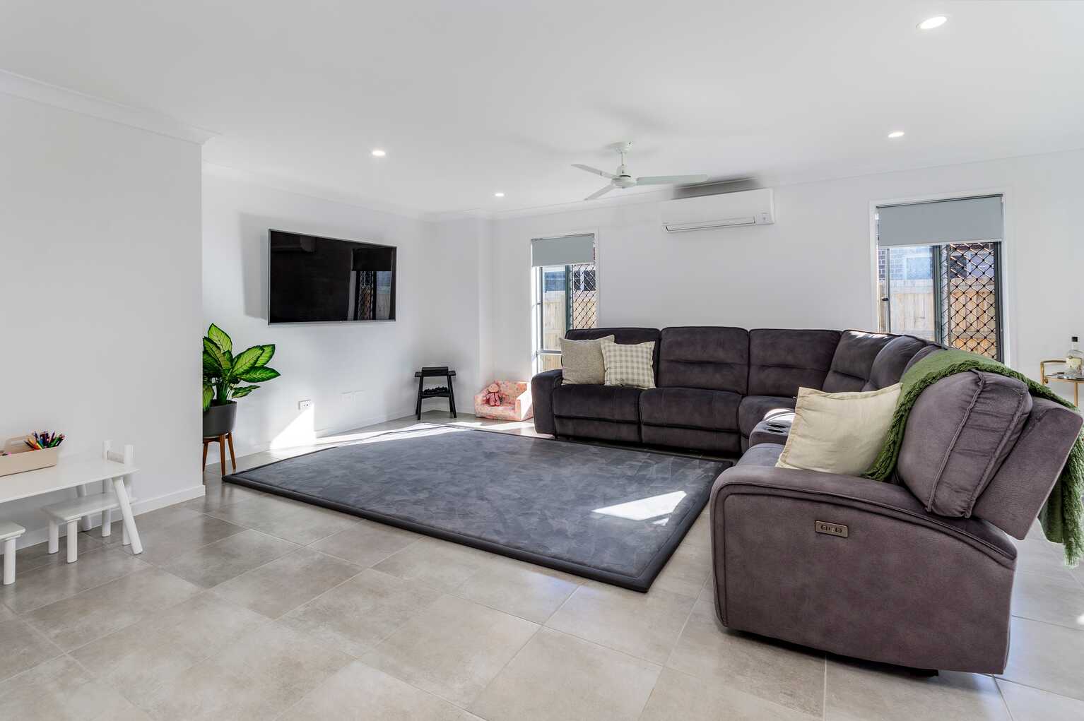 3 Bradman Street D'aguilar