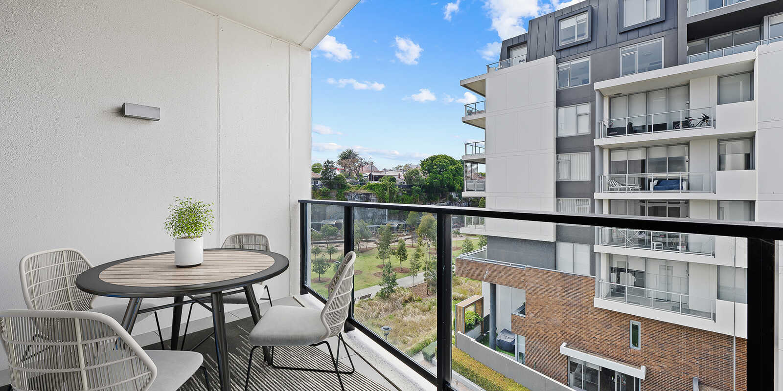 508/147 Ross Street Forest Lodge