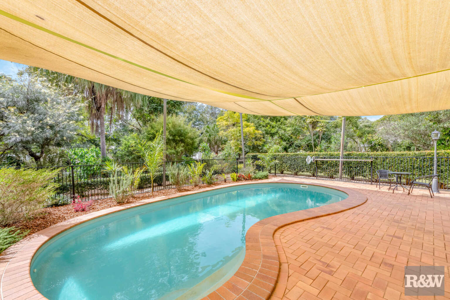 296 Sylvan Drive Moore Park Beach 296 Sylvan Drive Moore Park Beach